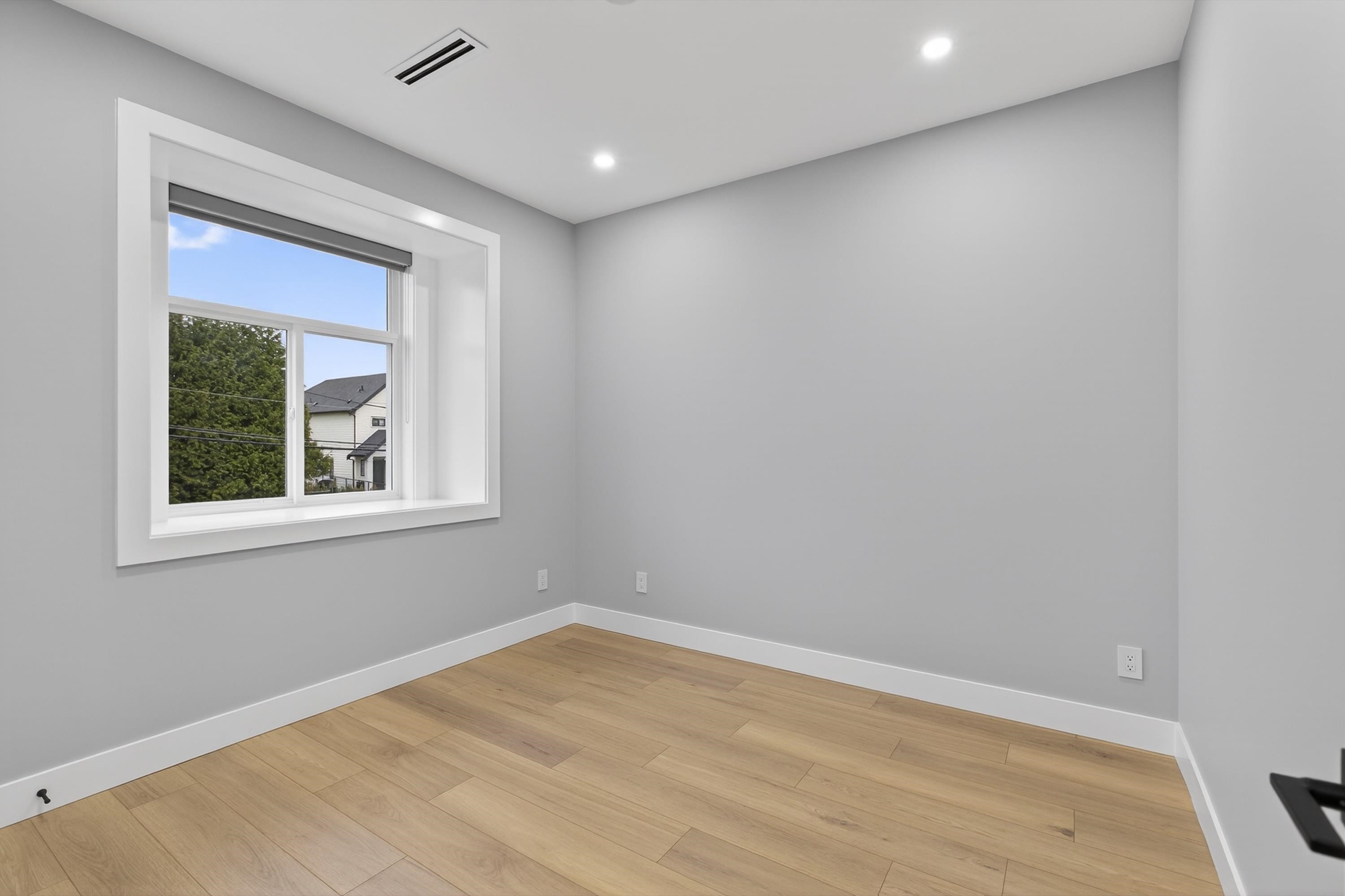 









16730


20

Avenue,
Surrey,




BC
V3Z 9M9

