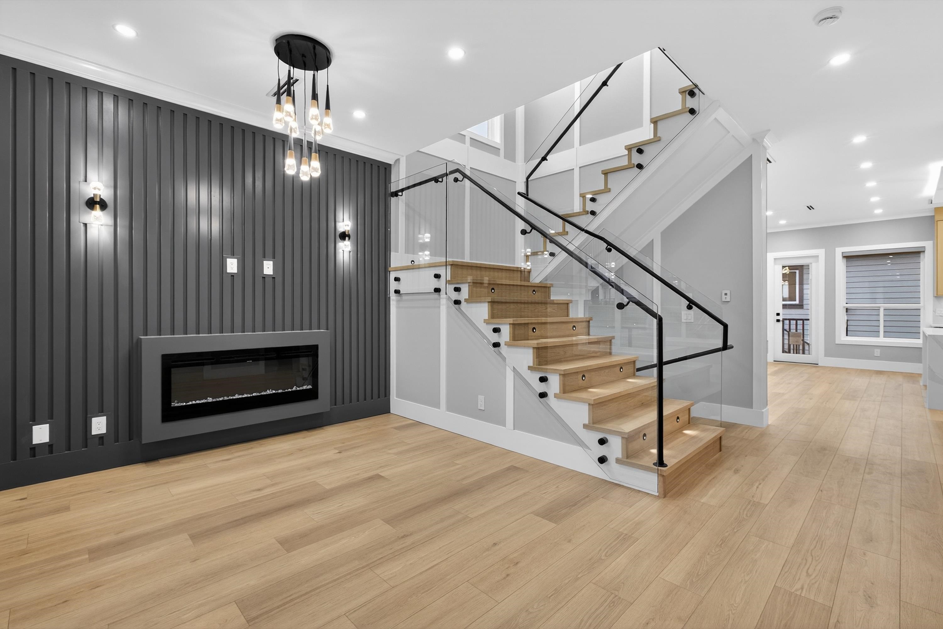 









16730


20

Avenue,
Surrey,




BC
V3Z 9M9

