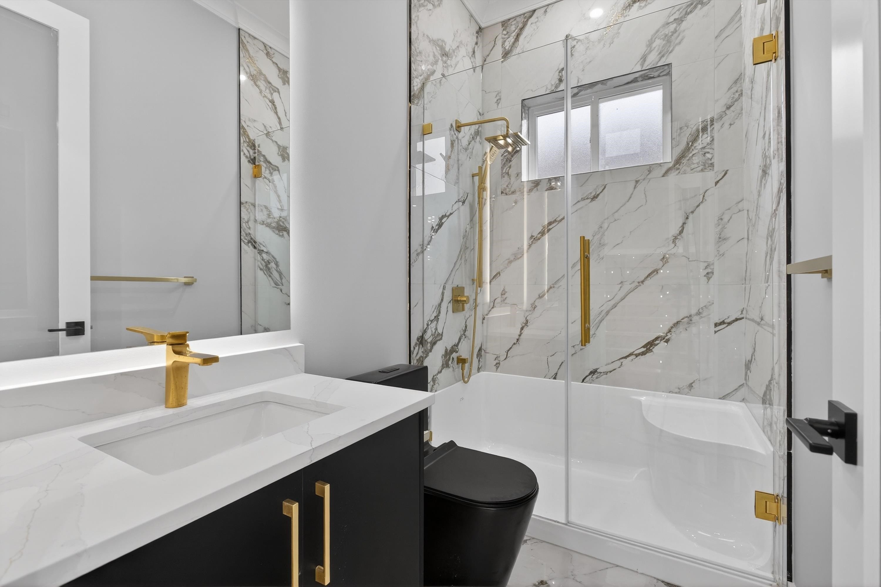 









16730


20

Avenue,
Surrey,




BC
V3Z 9M9

