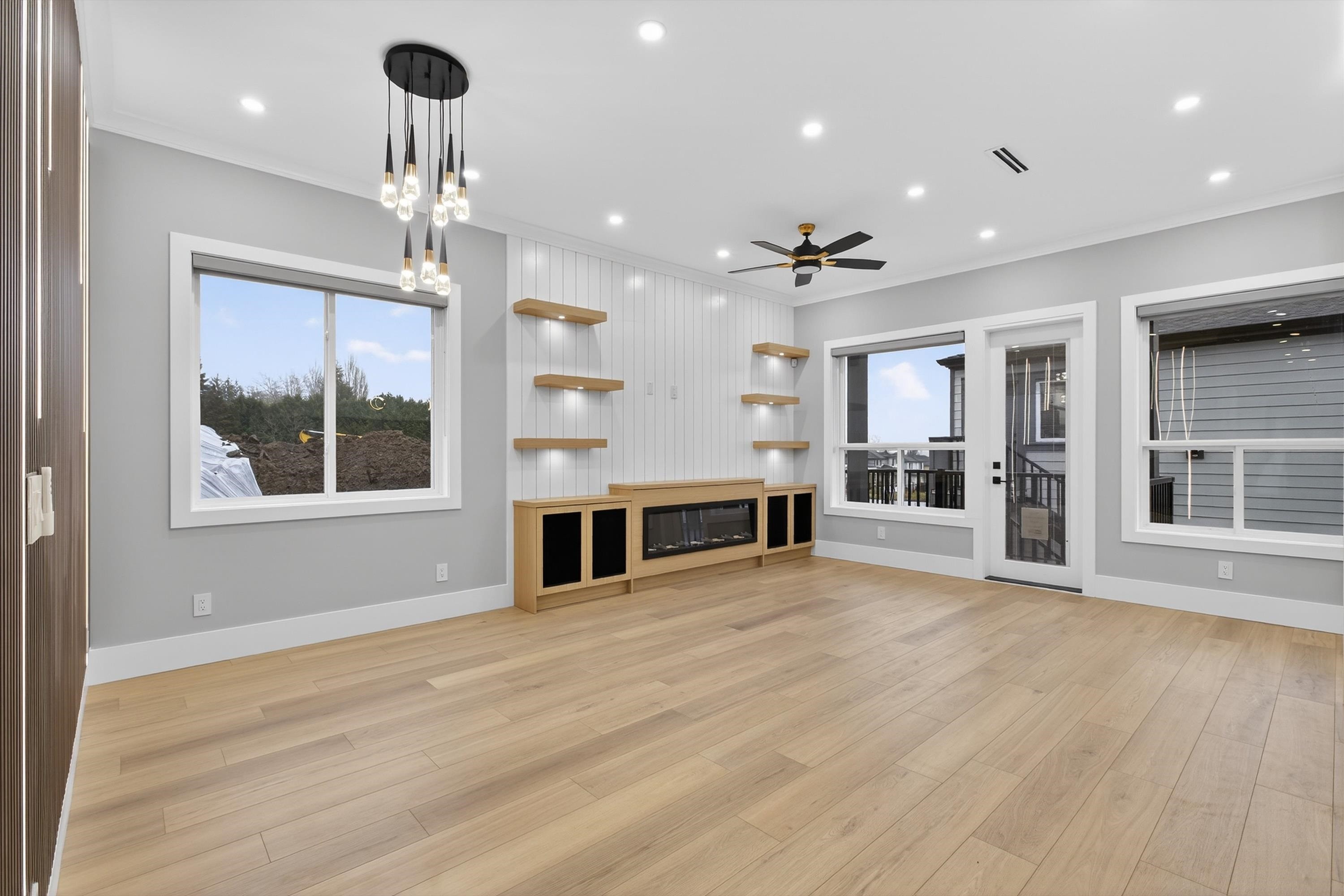 









16730


20

Avenue,
Surrey,




BC
V3Z 9M9

