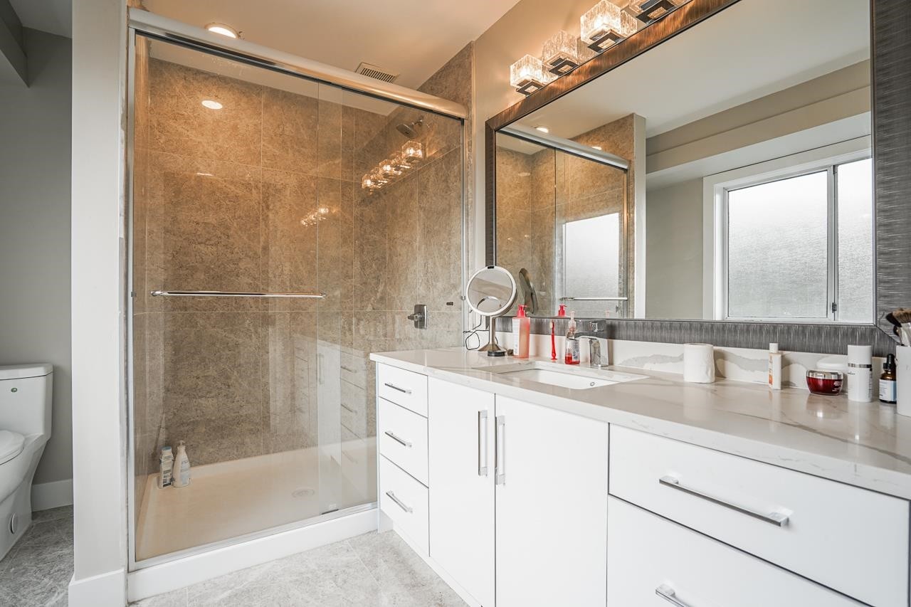 









2161


200

Street,
Langley,




BC
V2Z 1Z6

