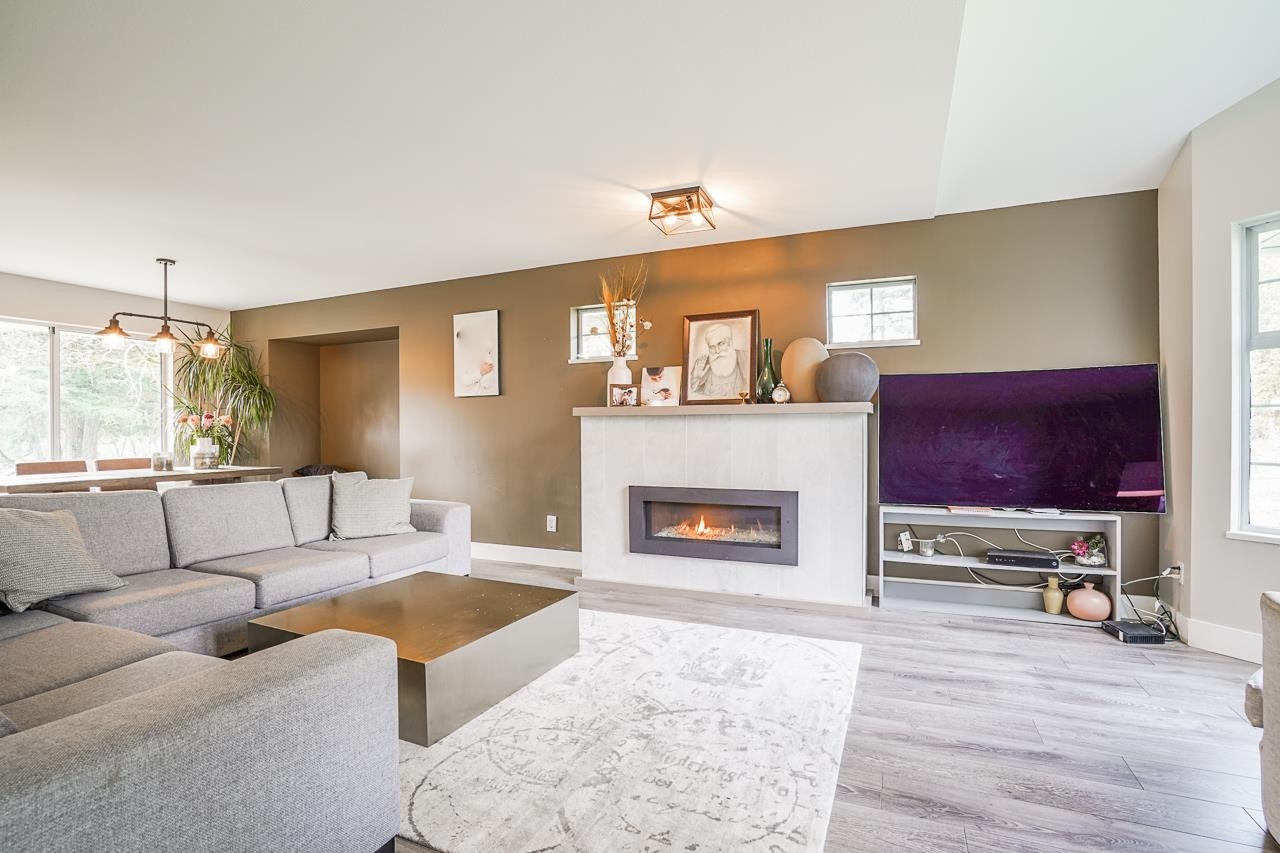 









2161


200

Street,
Langley,




BC
V2Z 1Z6

