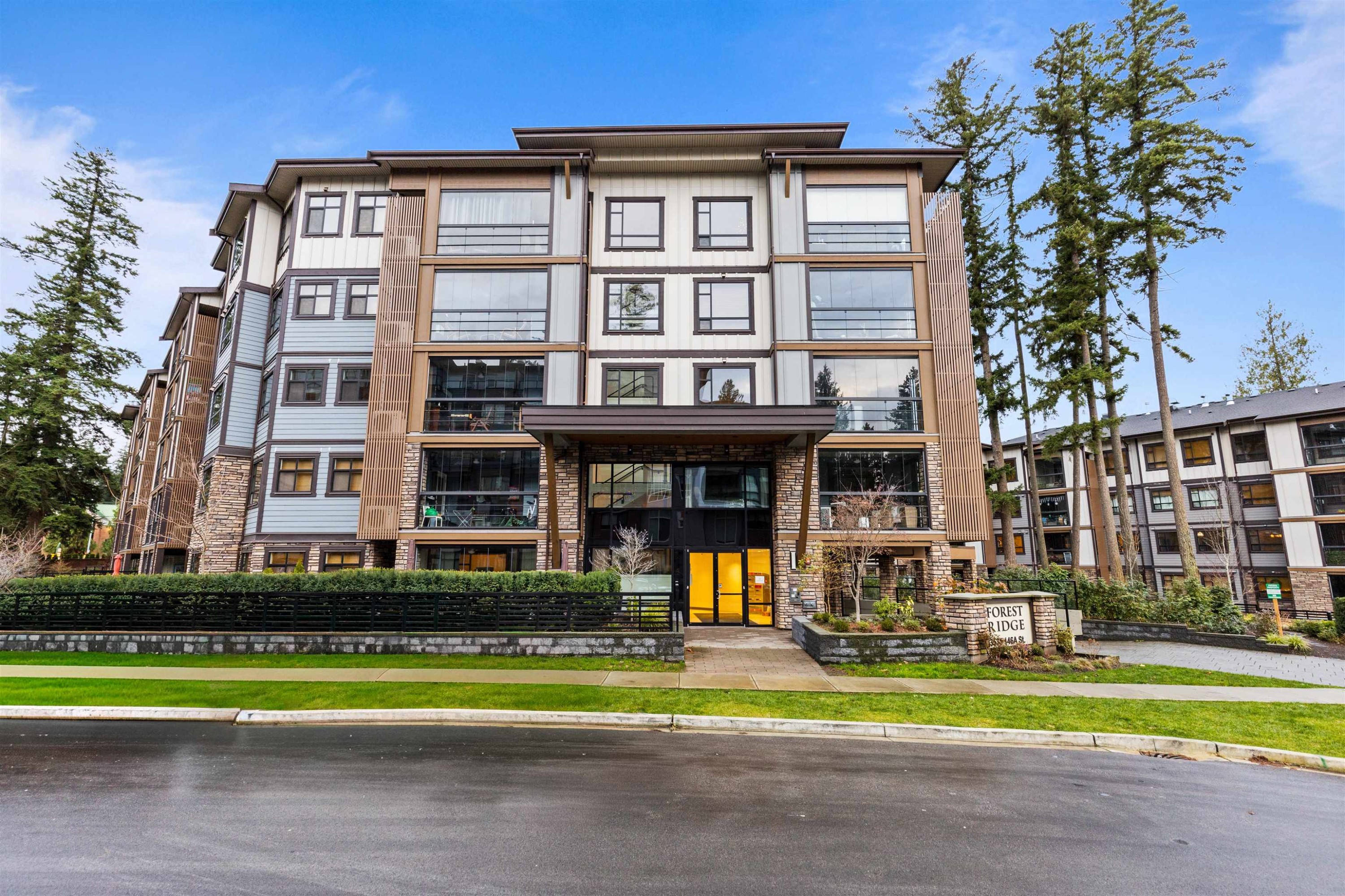 









3535


146a

Street, 511,
Surrey,




BC
V4P 0H2

