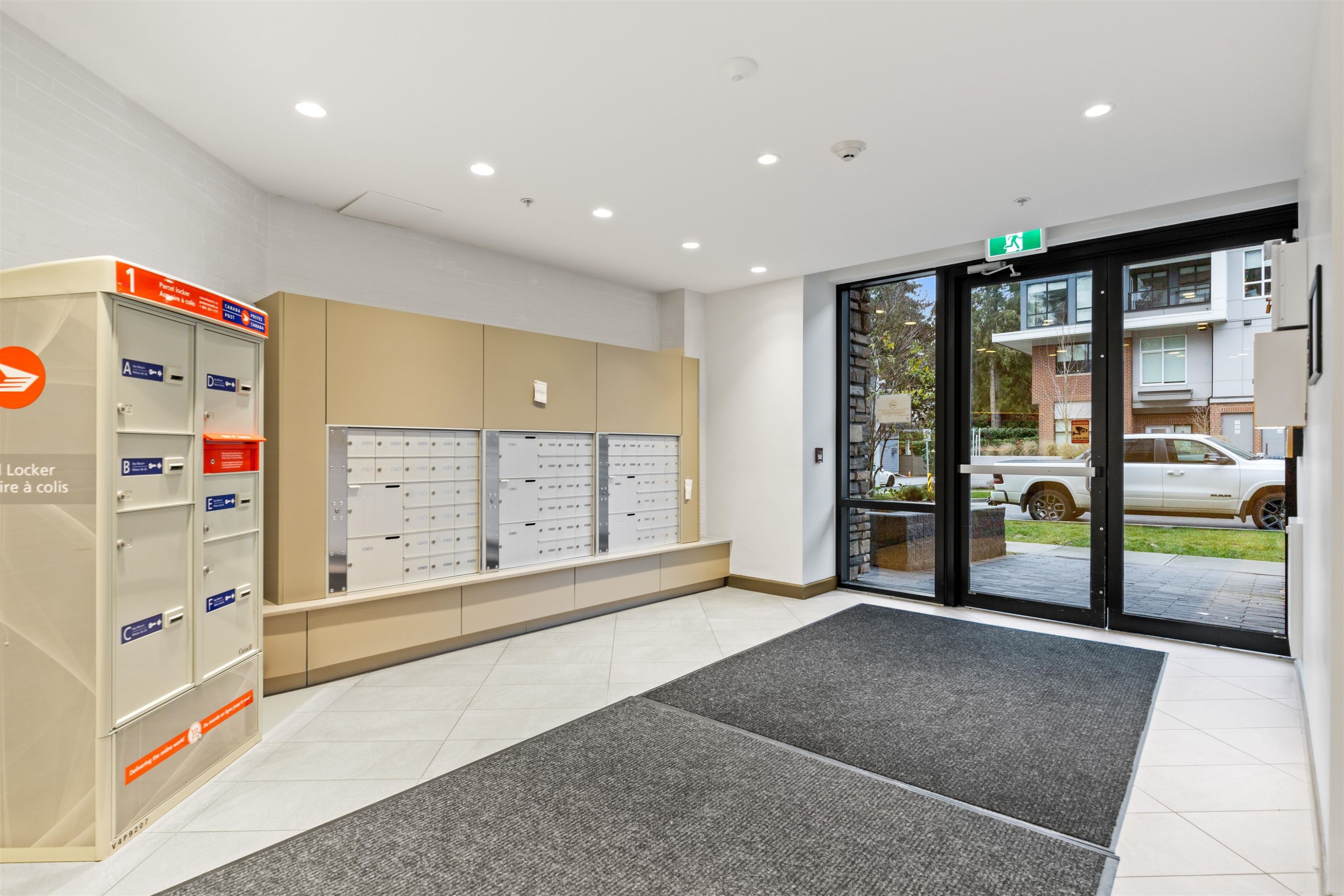 









3535


146a

Street, 511,
Surrey,




BC
V4P 0H2

