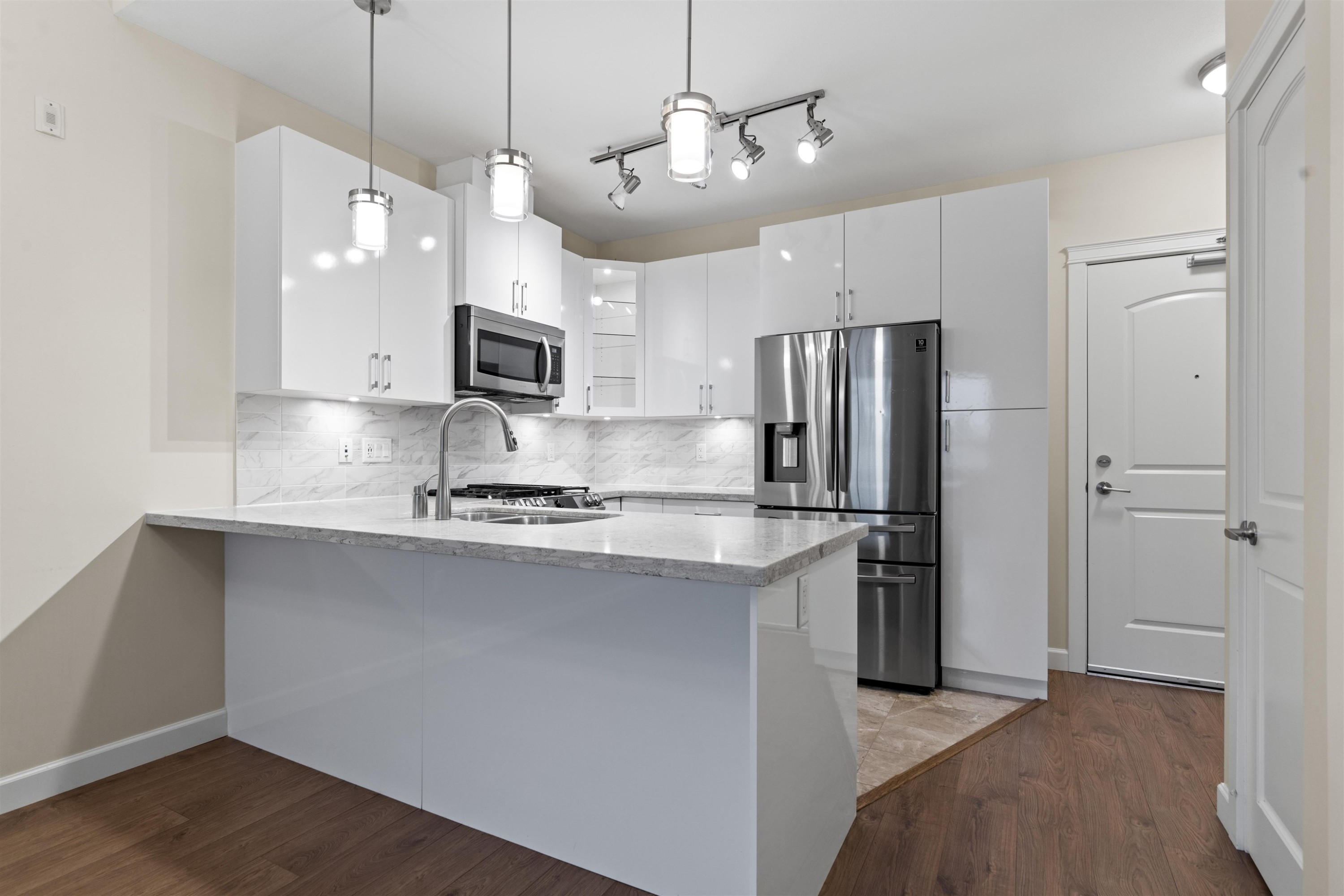 









3535


146a

Street, 511,
Surrey,




BC
V4P 0H2

