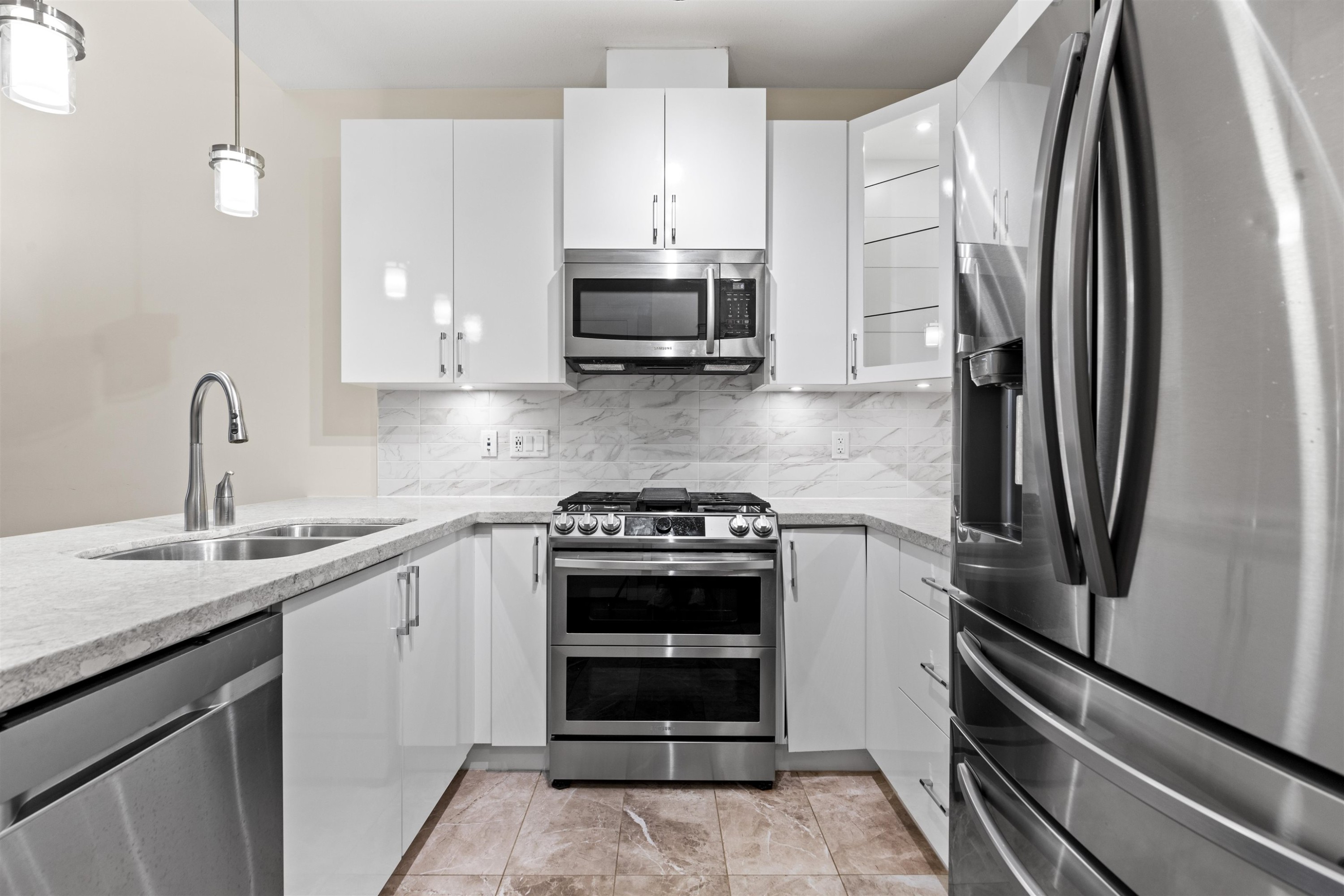 









3535


146a

Street, 511,
Surrey,




BC
V4P 0H2

