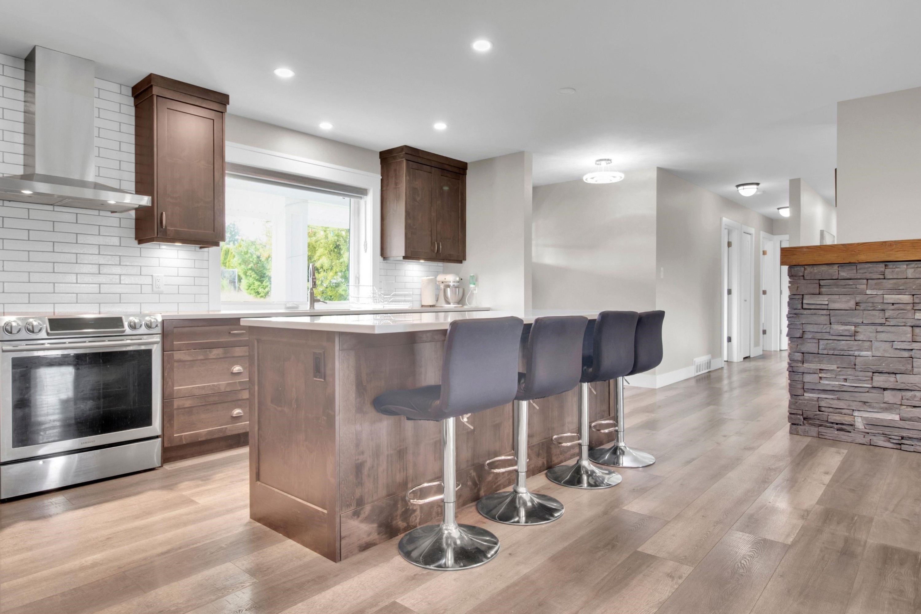 









8972


Dewdney Trunk

Road,
Mission,




BC
V2V 6Y1

