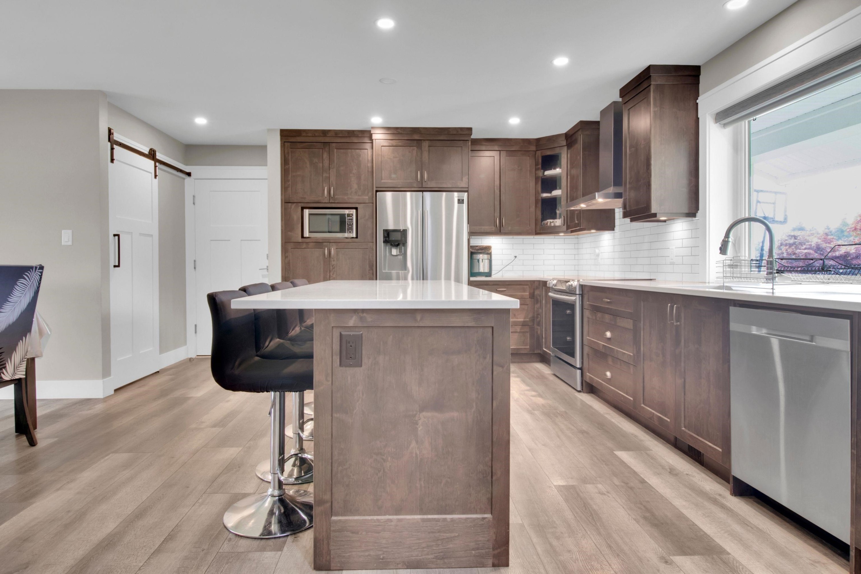 









8972


Dewdney Trunk

Road,
Mission,




BC
V2V 6Y1

