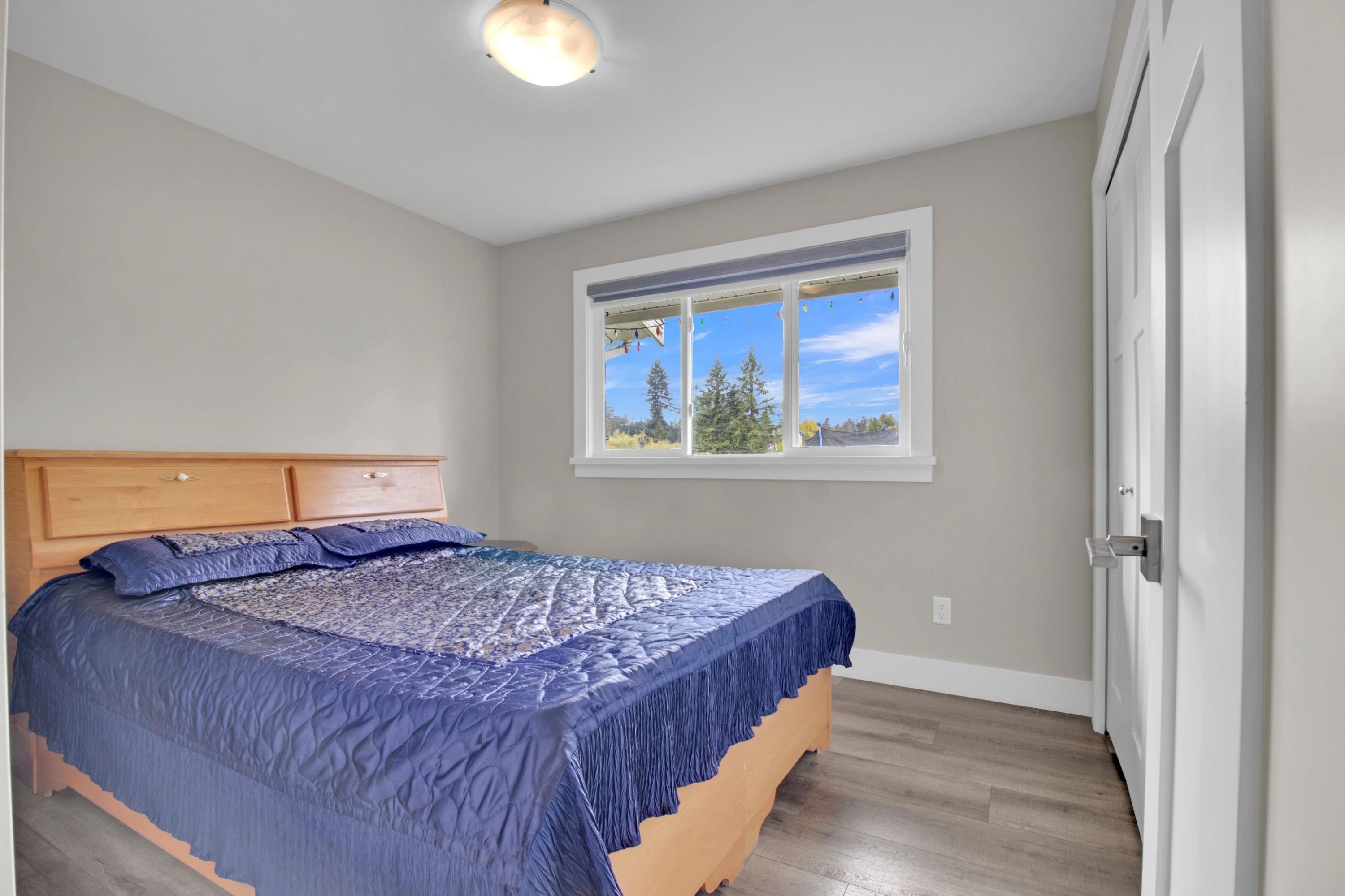 









8972


Dewdney Trunk

Road,
Mission,




BC
V2V 6Y1

