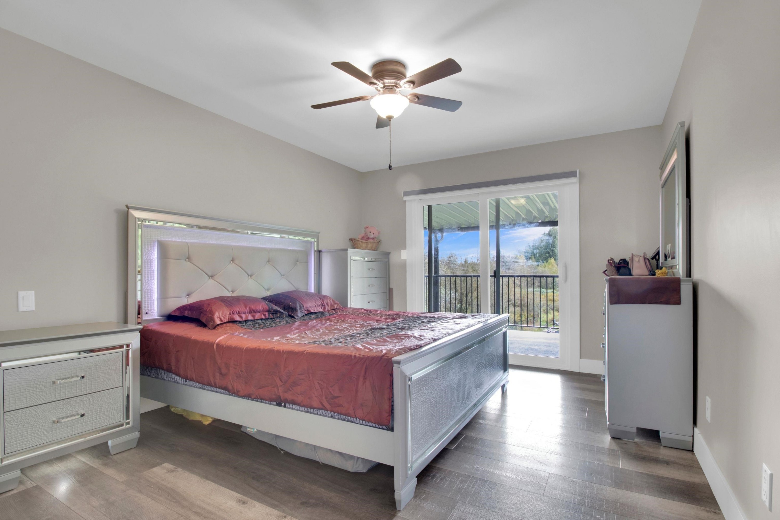 









8972


Dewdney Trunk

Road,
Mission,




BC
V2V 6Y1


