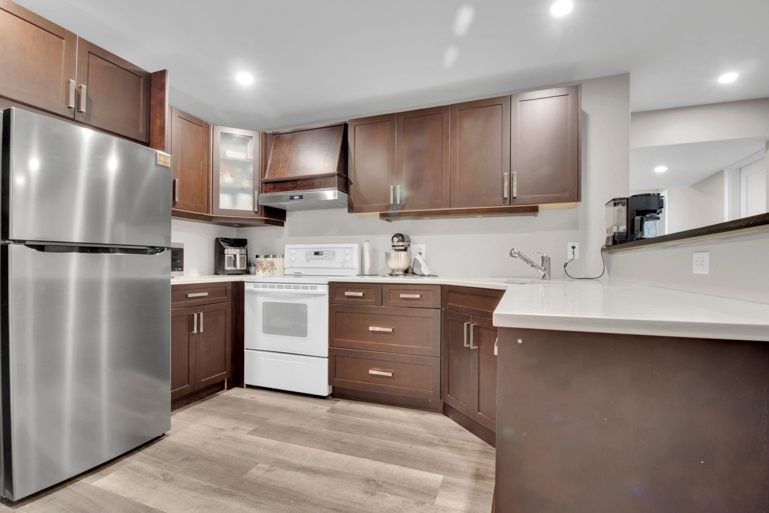 









8972


Dewdney Trunk

Road,
Mission,




BC
V2V 6Y1

