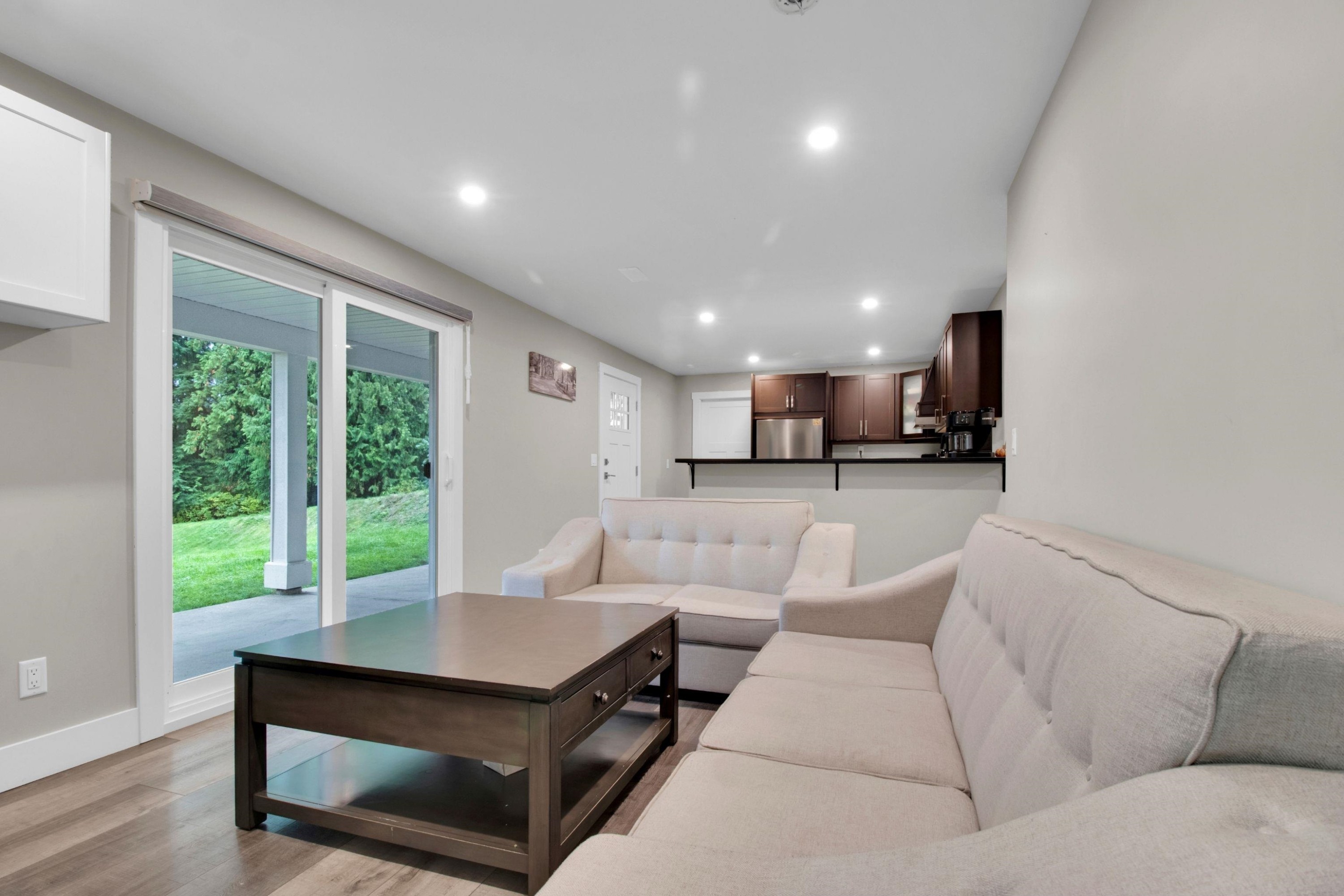 









8972


Dewdney Trunk

Road,
Mission,




BC
V2V 6Y1

