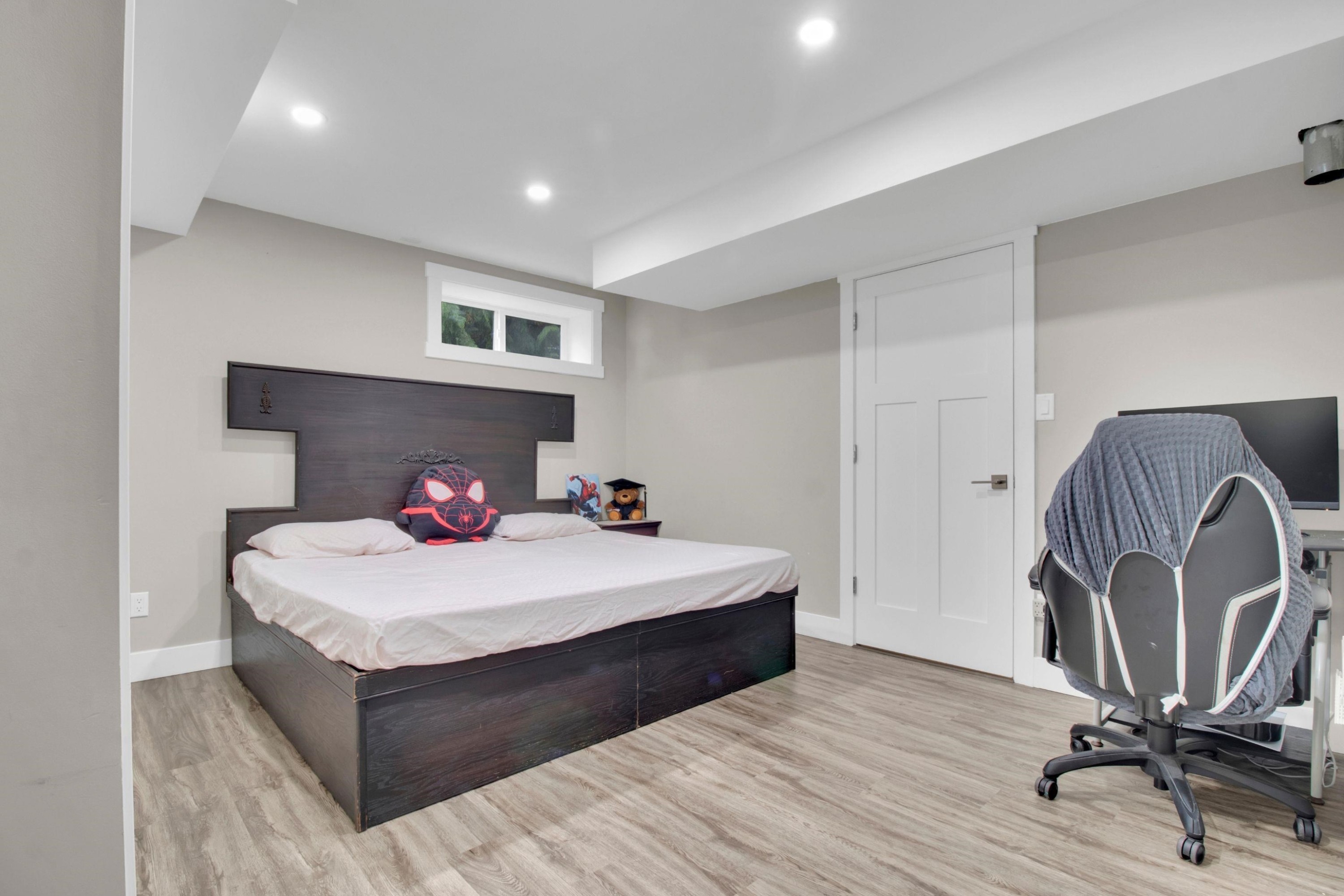 









8972


Dewdney Trunk

Road,
Mission,




BC
V2V 6Y1

