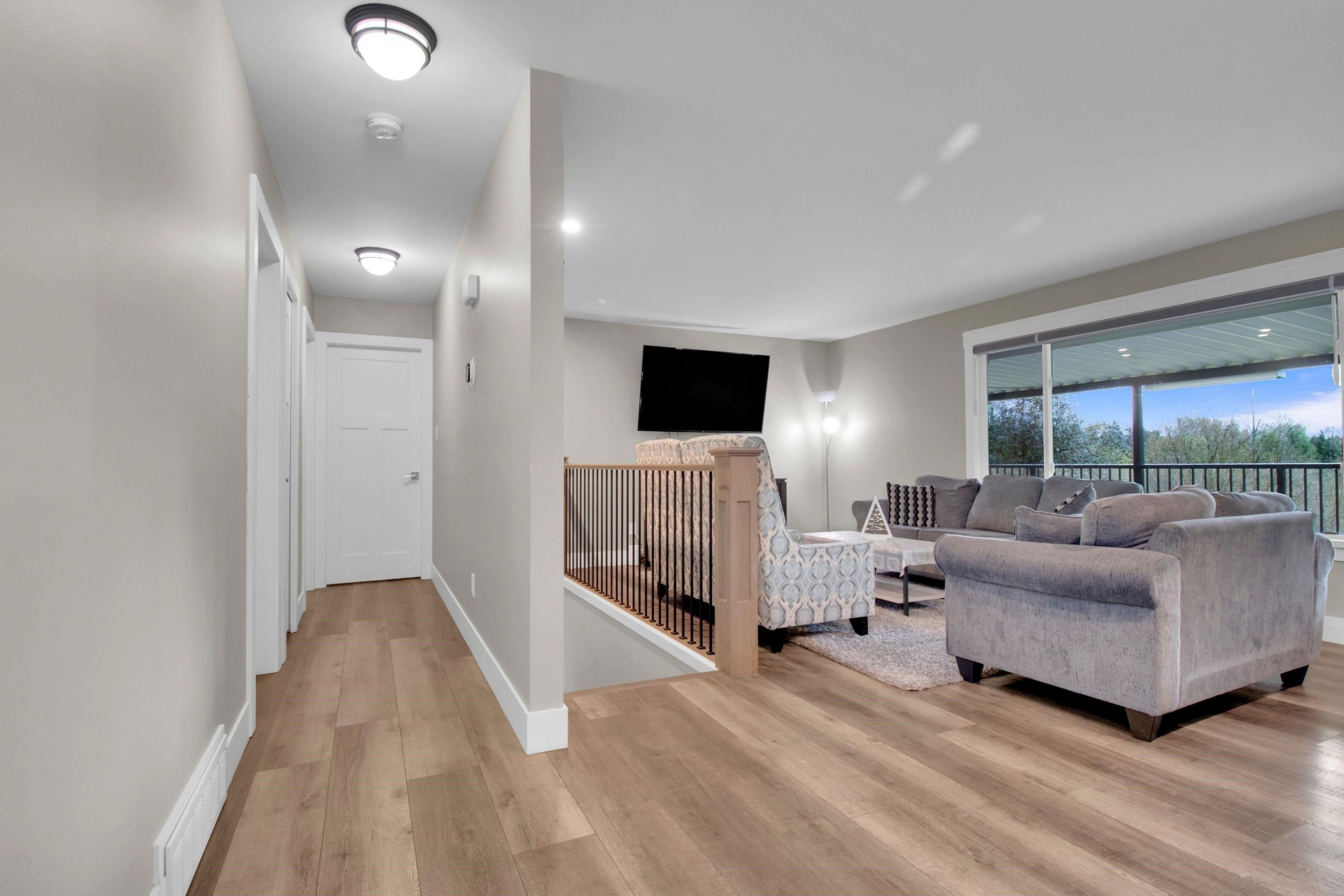 









8972


Dewdney Trunk

Road,
Mission,




BC
V2V 6Y1


