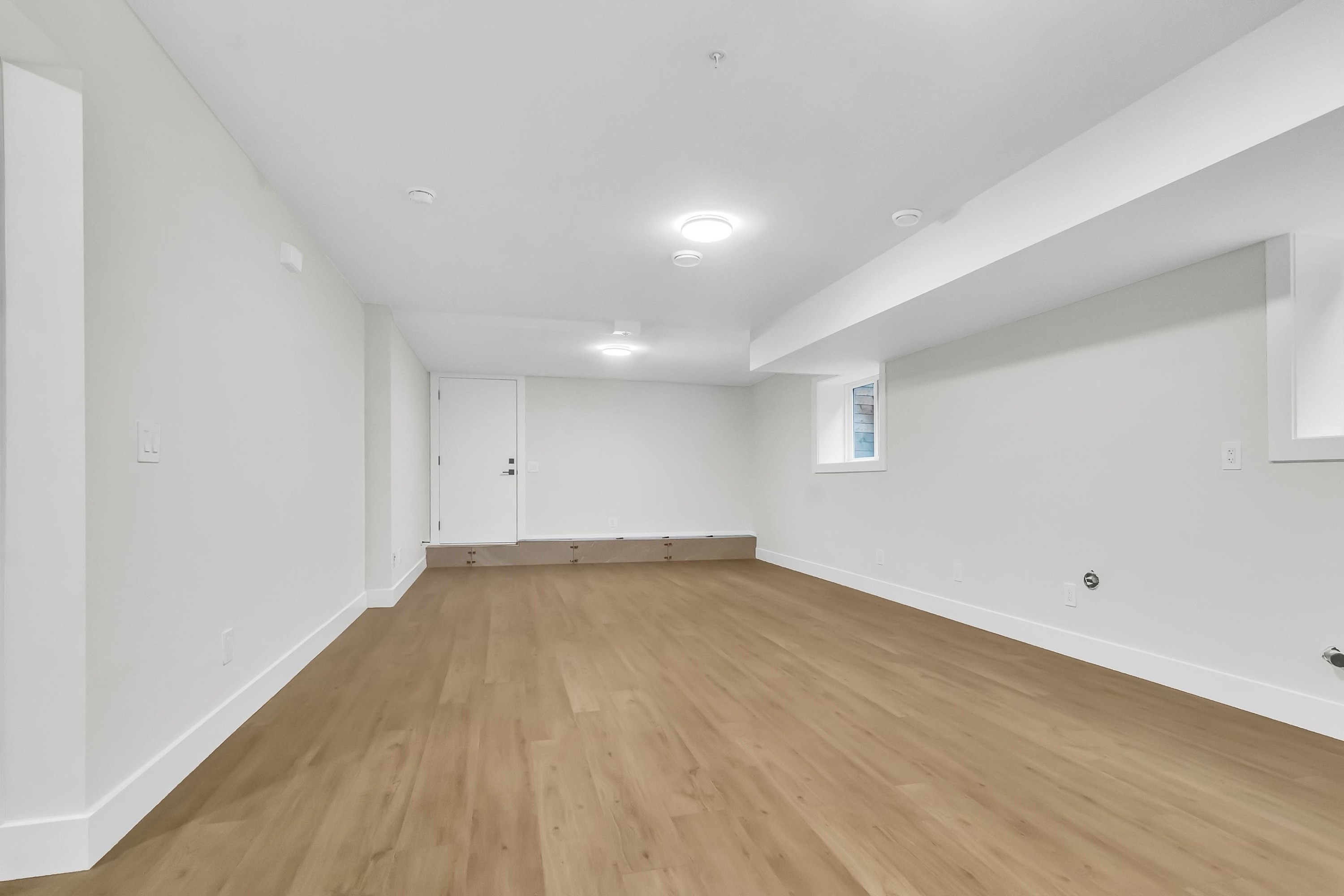 









32729


Fraser

Crescent, B,
Mission,




BC
V2V 1C9

