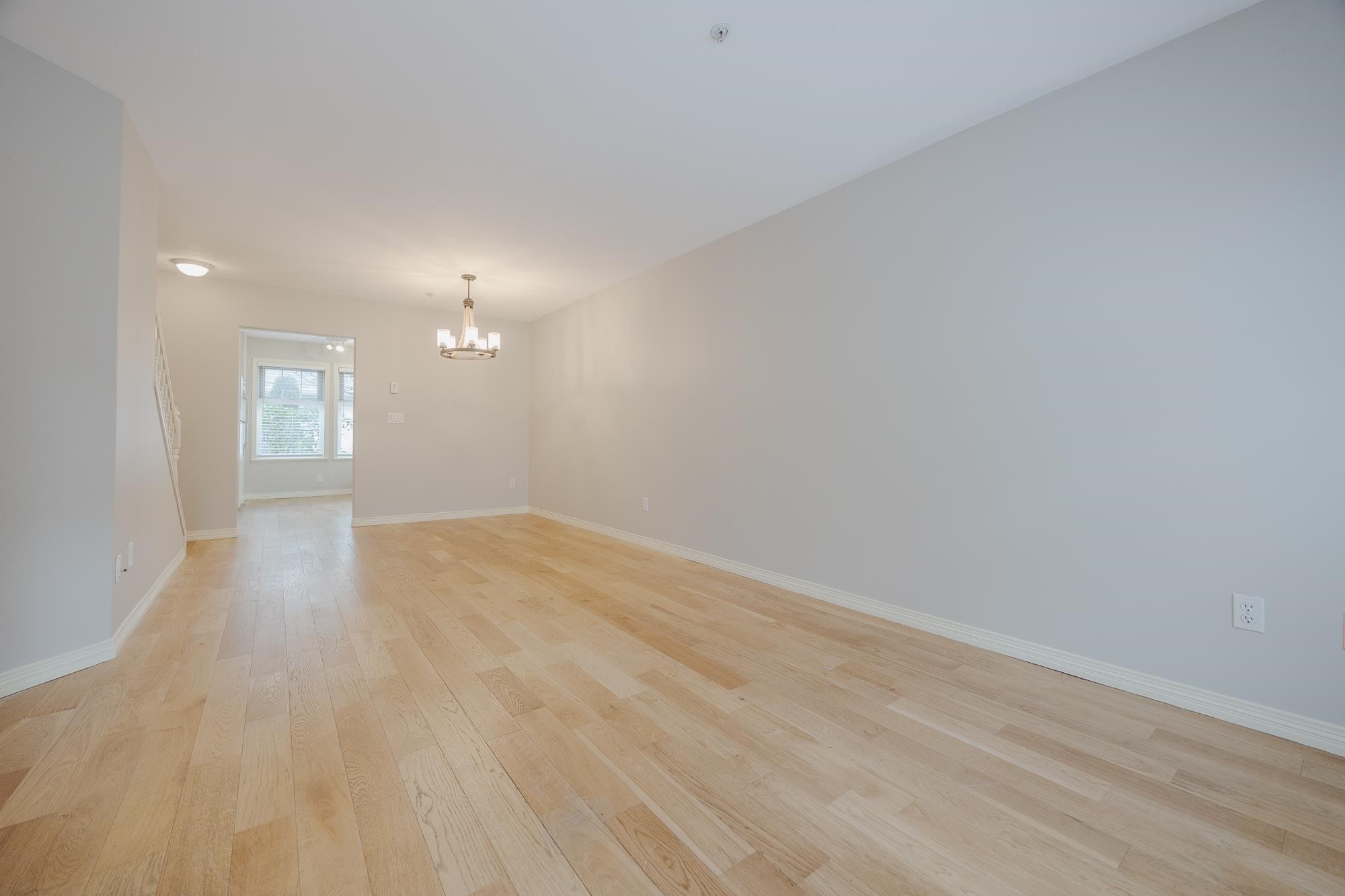 









15432


16a

Avenue, 16,
Surrey,




BC
V4A 1T3

