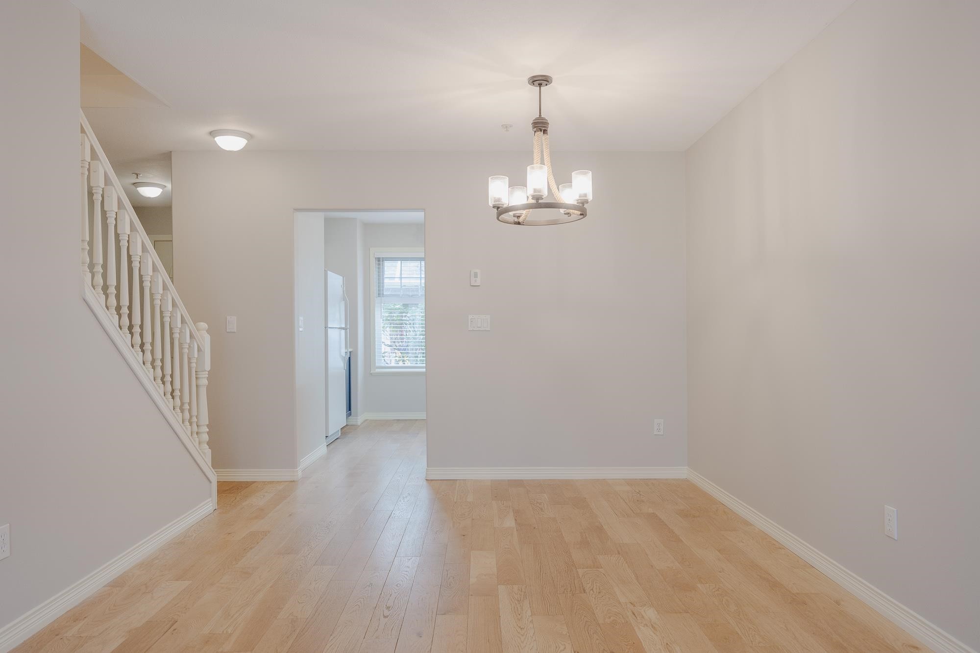 









15432


16a

Avenue, 16,
Surrey,




BC
V4A 1T3

