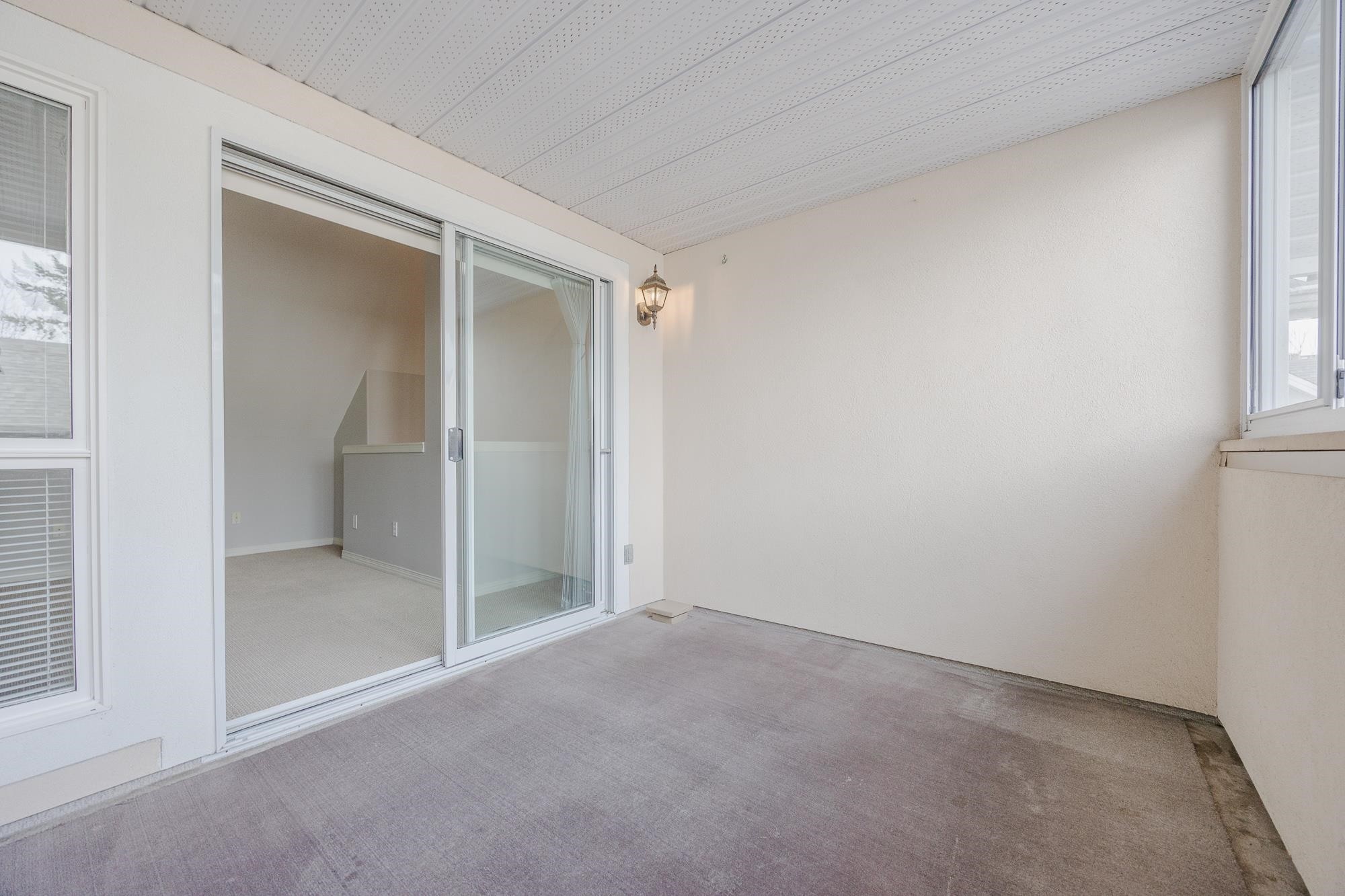 









15432


16a

Avenue, 16,
Surrey,




BC
V4A 1T3

