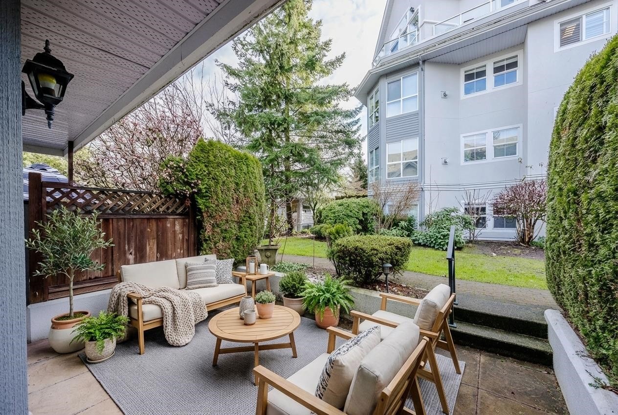 









15432


16a

Avenue, 16,
Surrey,




BC
V4A 1T3

