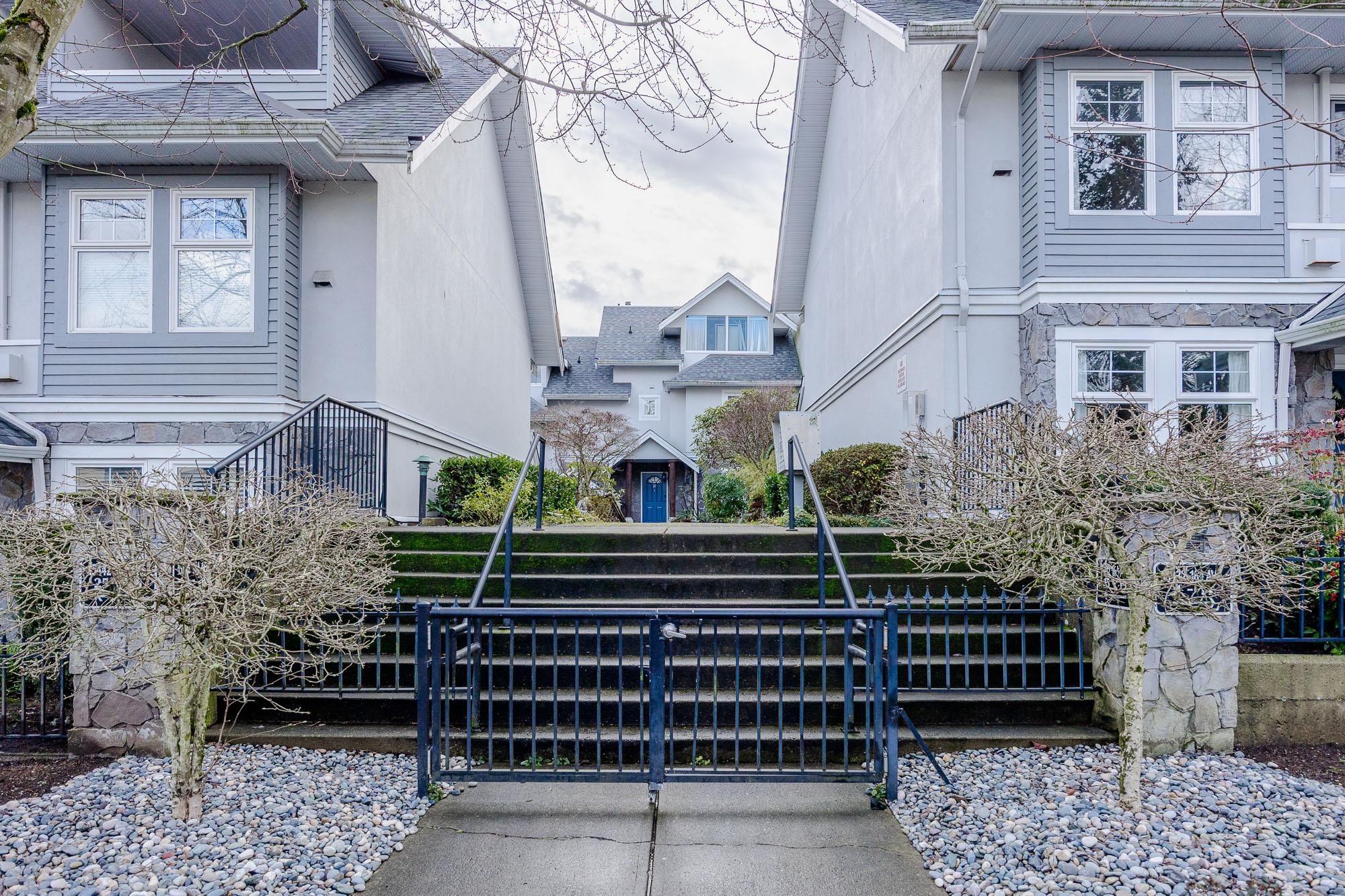 









15432


16a

Avenue, 16,
Surrey,




BC
V4A 1T3

