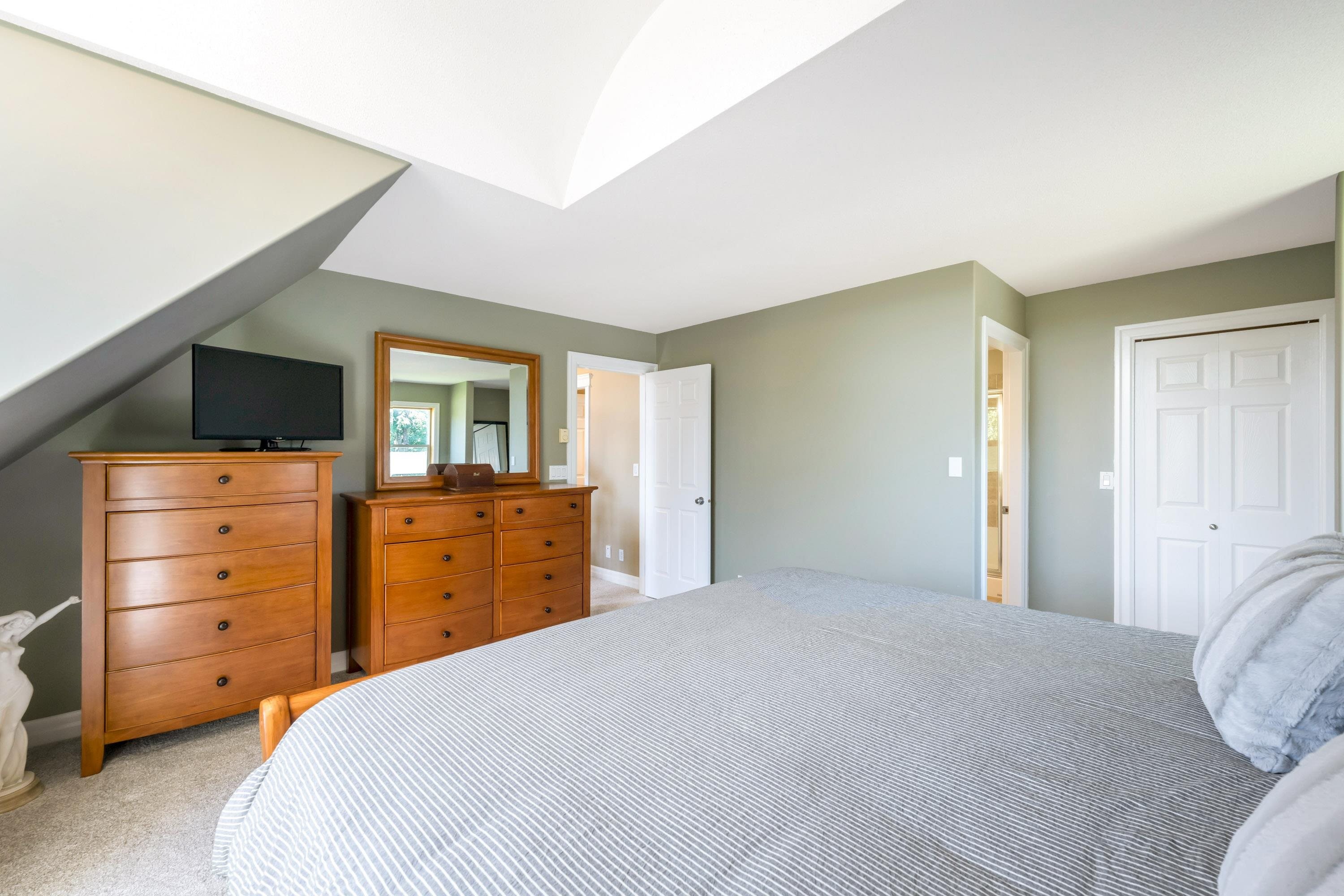 









25219


60

Avenue,
Langley,




BC
V4W 1G9

