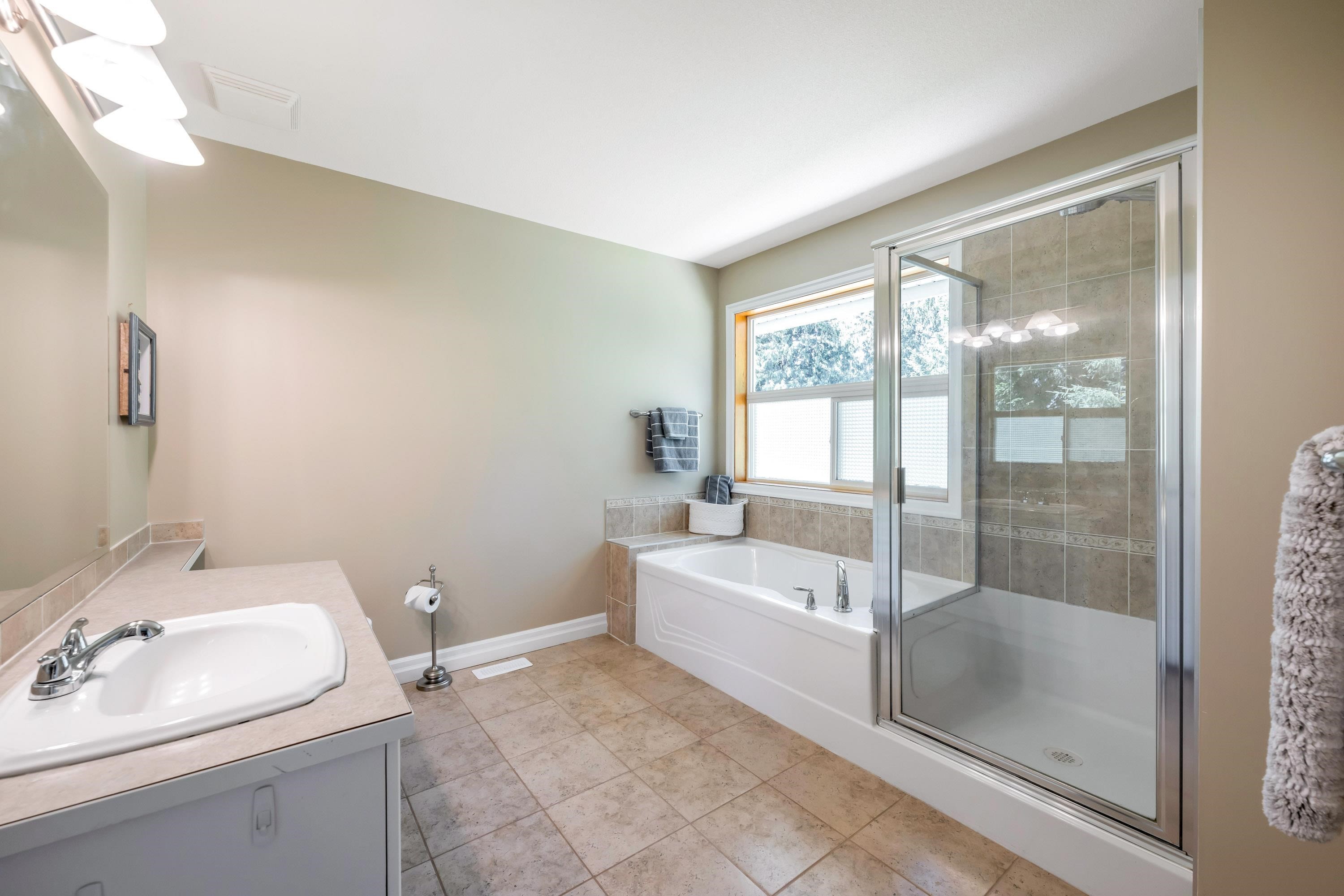 









25219


60

Avenue,
Langley,




BC
V4W 1G9

