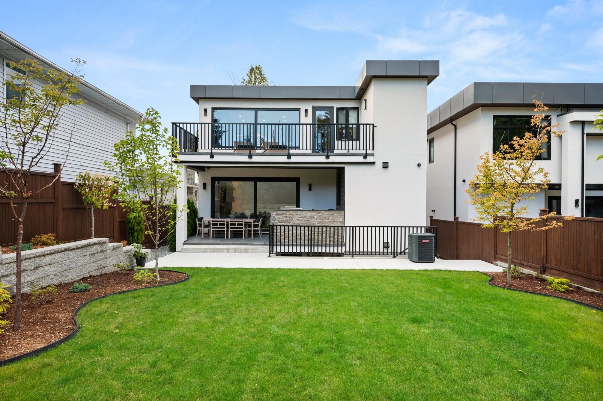 









1265


Kent

Street,
White Rock,




BC
V4B 4T6

