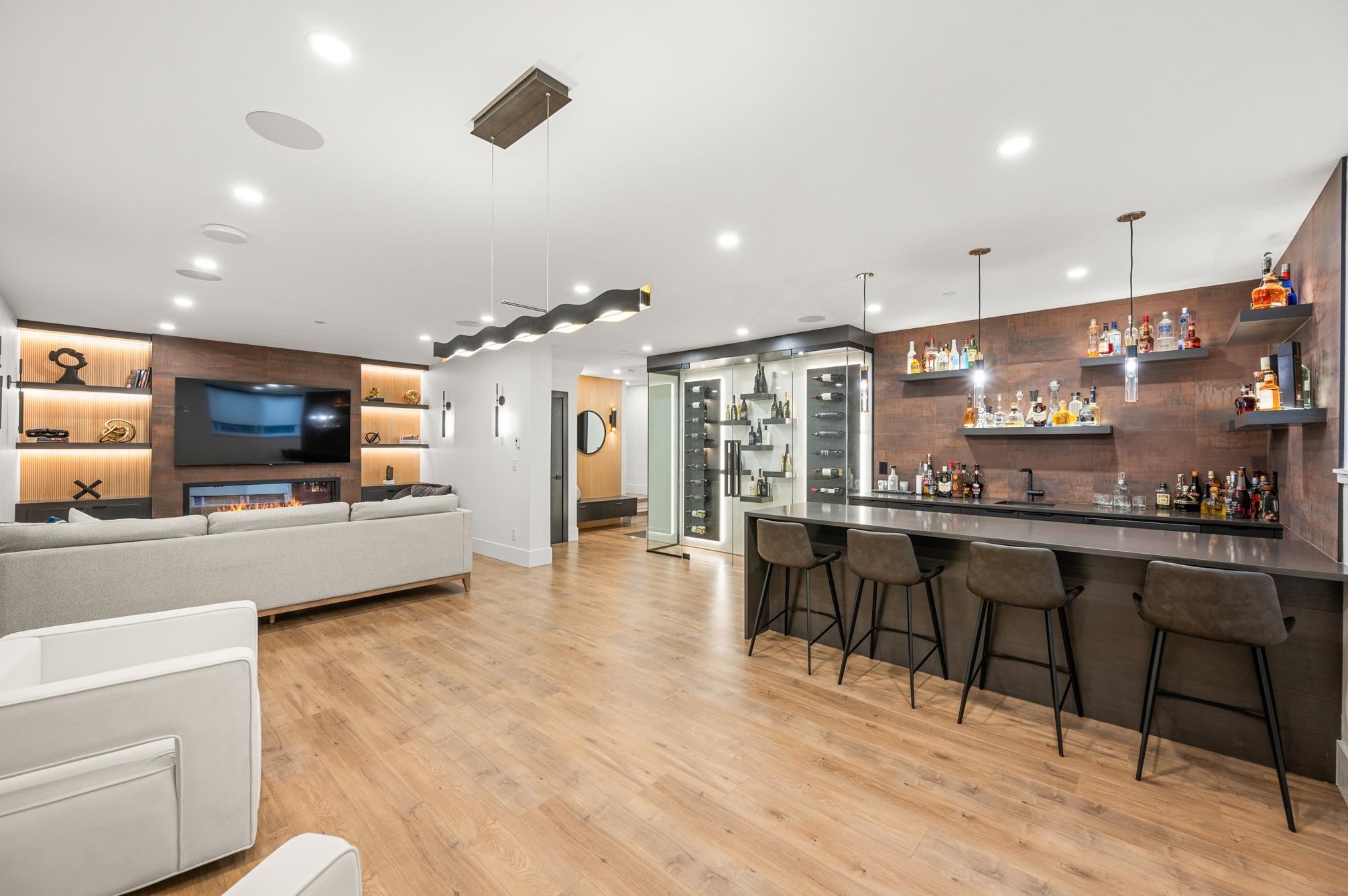 









1265


Kent

Street,
White Rock,




BC
V4B 4T6

