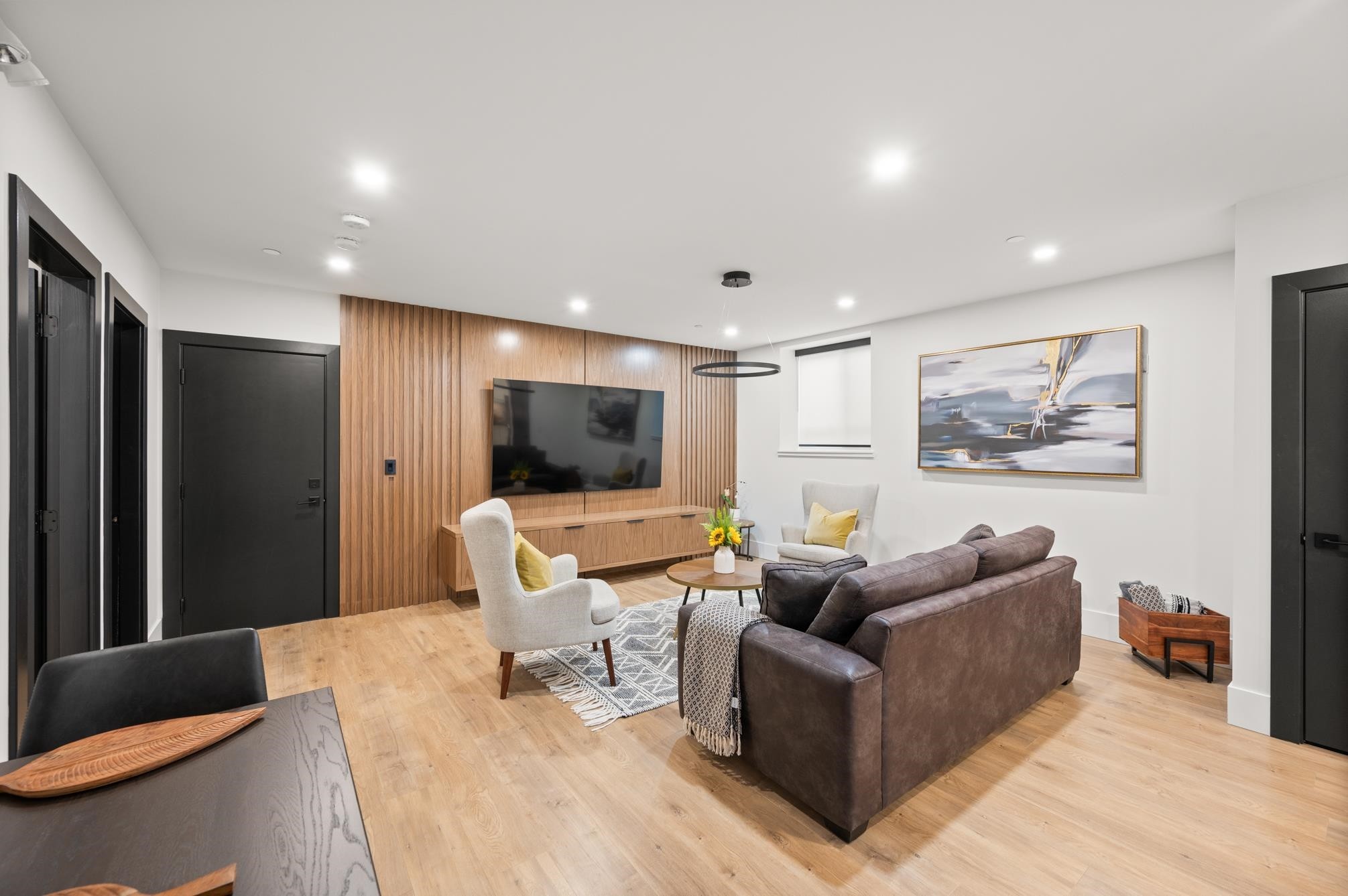 









1265


Kent

Street,
White Rock,




BC
V4B 4T6

