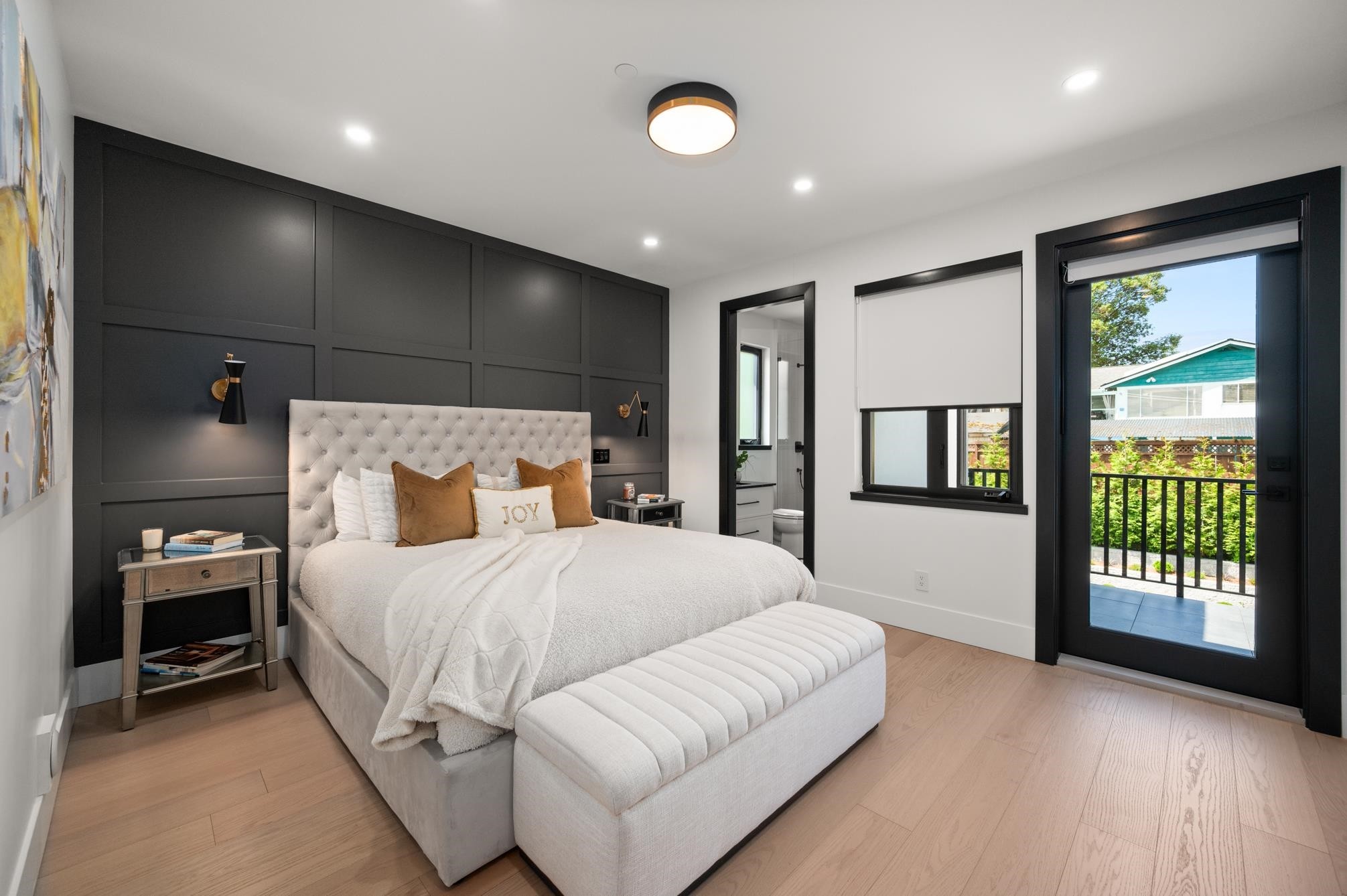 









1265


Kent

Street,
White Rock,




BC
V4B 4T6

