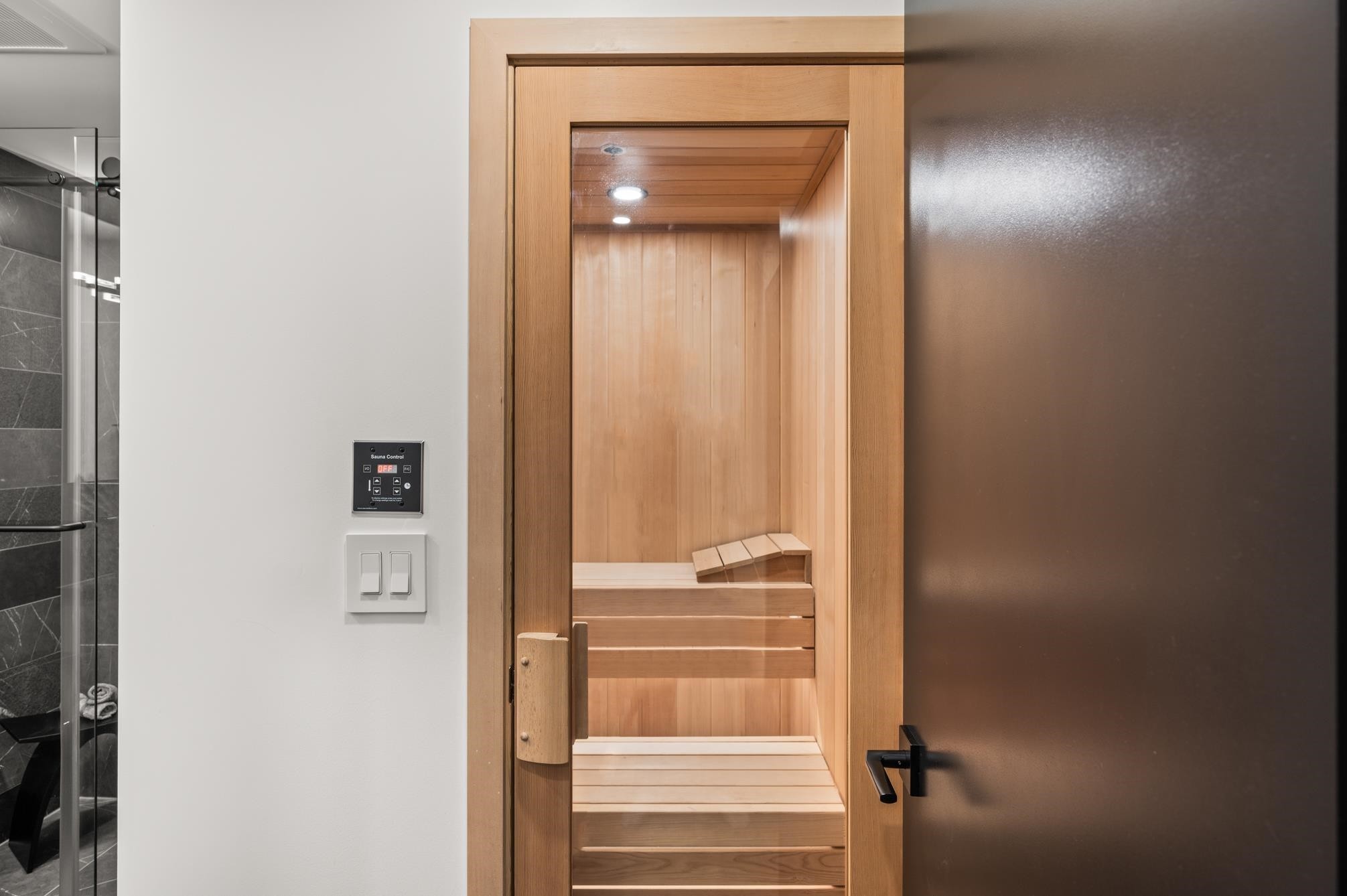 









1265


Kent

Street,
White Rock,




BC
V4B 4T6

