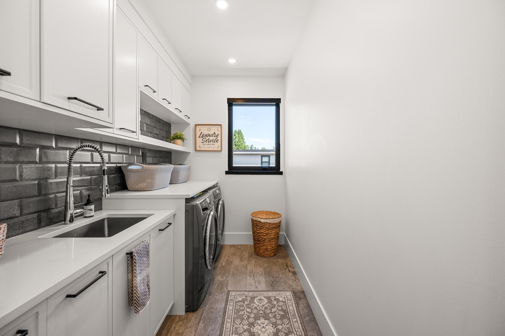 









1265


Kent

Street,
White Rock,




BC
V4B 4T6

