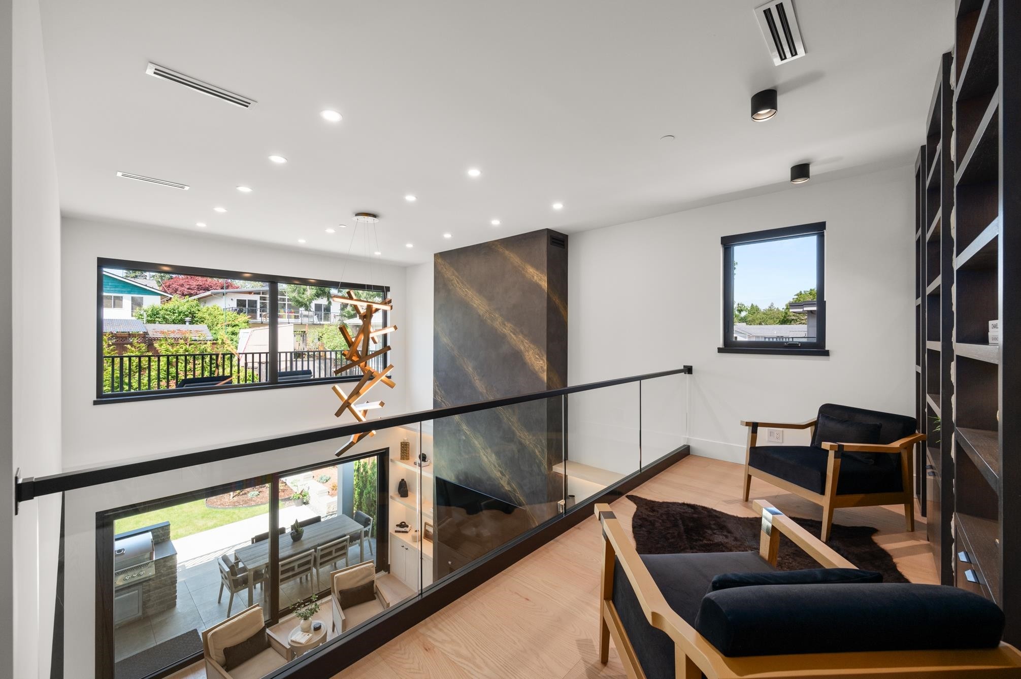 









1265


Kent

Street,
White Rock,




BC
V4B 4T6

