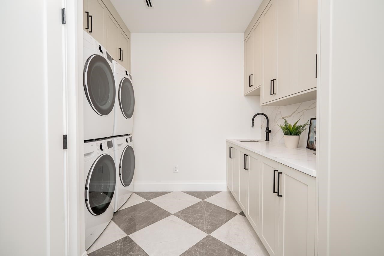 









8888


Hadden

Street,
Langley,




BC
V1M 2R6

