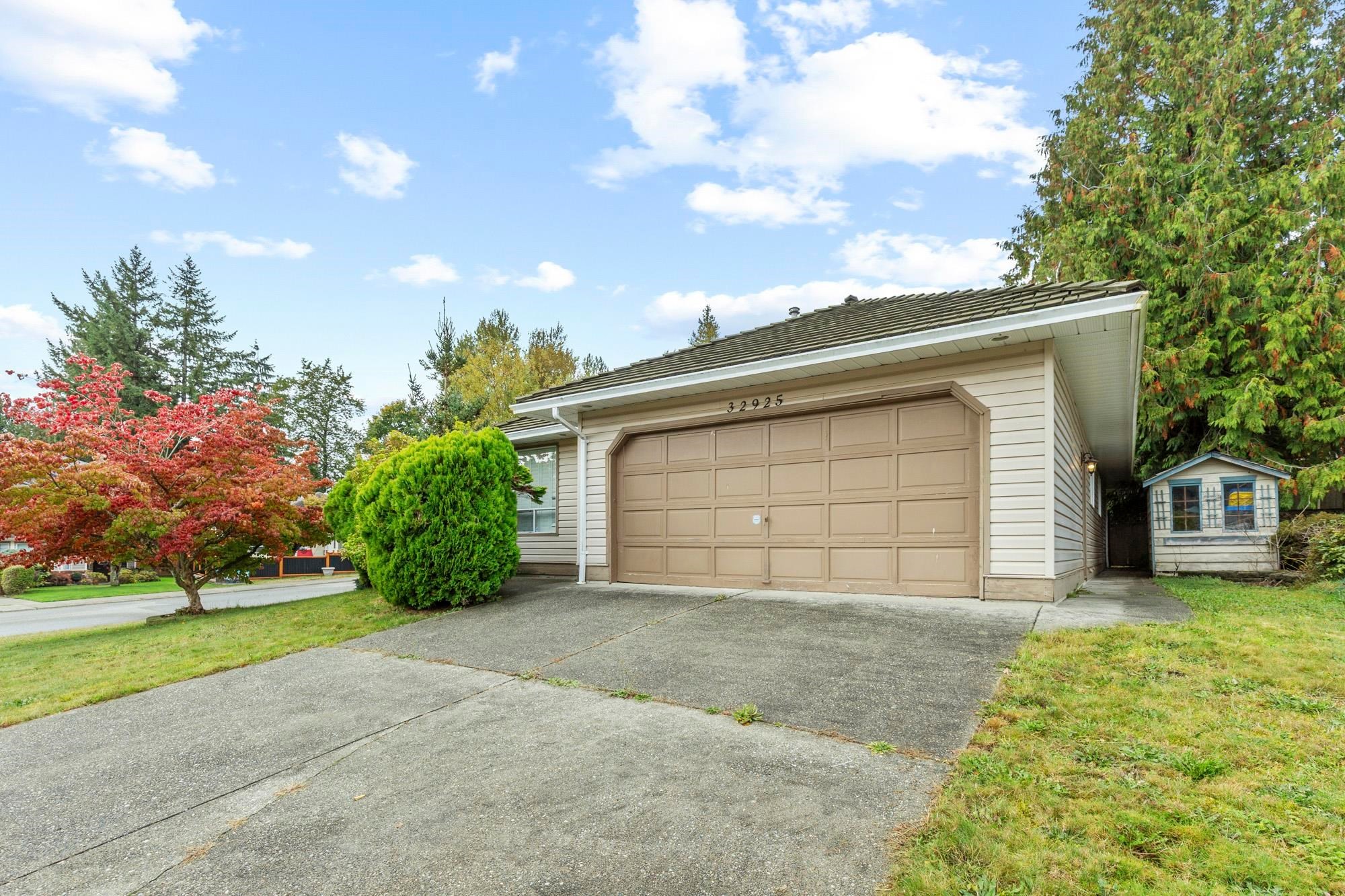 









32925


Orchid

Court,
Mission,




BC
V2V 7H8

