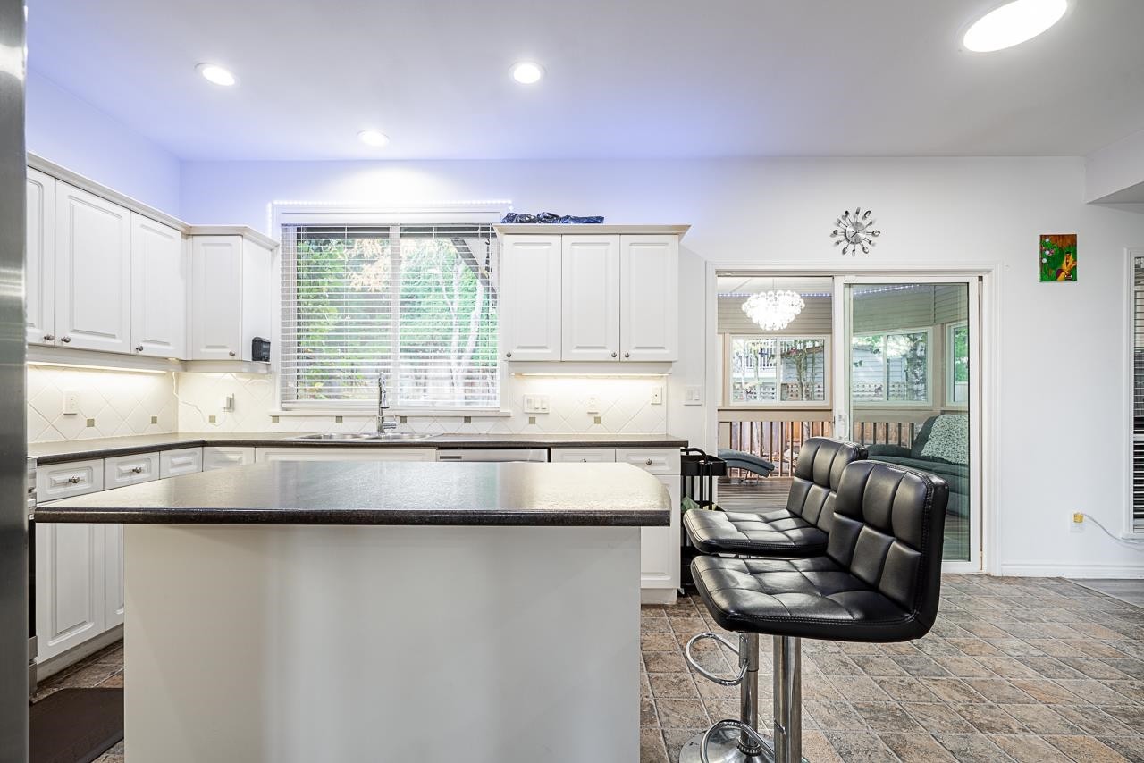









14616


75a

Avenue,
Surrey,




BC
V3S 8Y5

