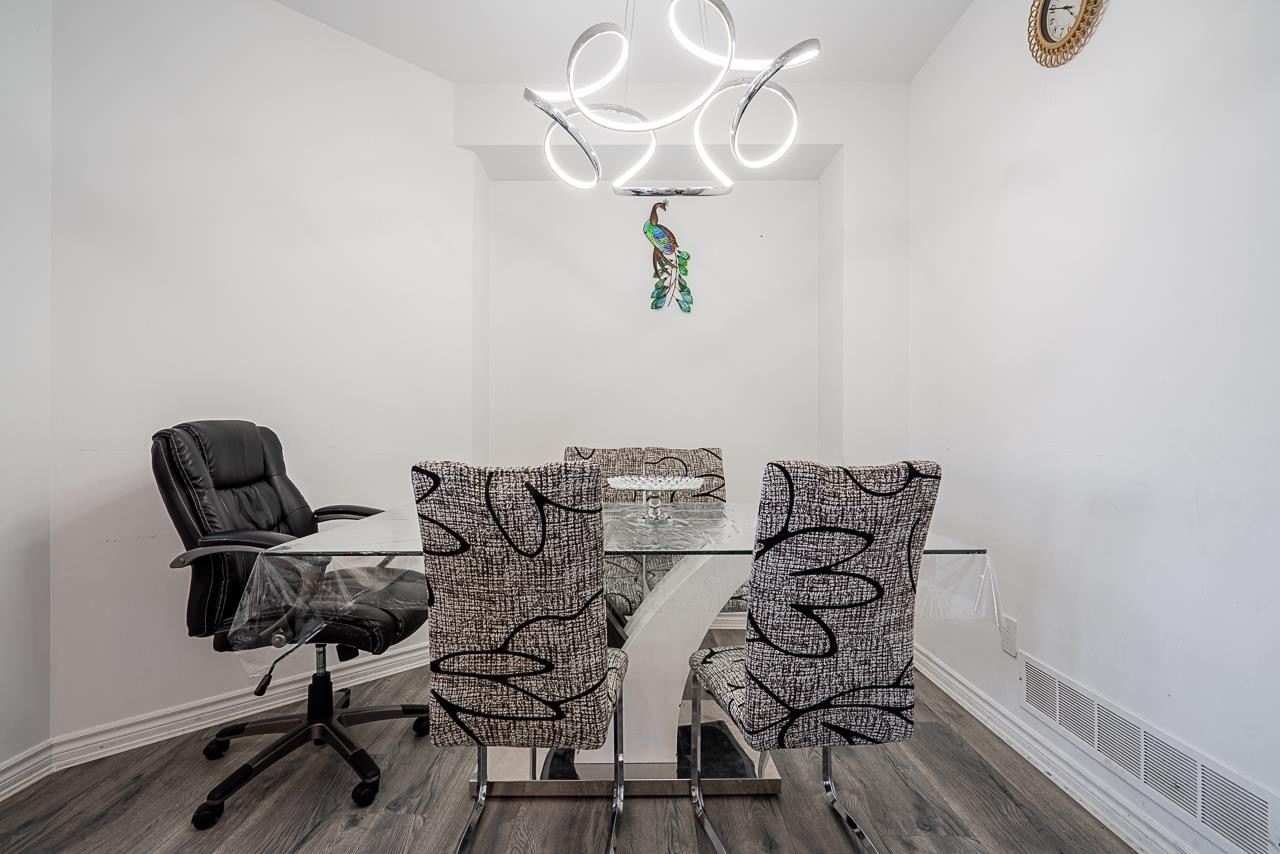 









14616


75a

Avenue,
Surrey,




BC
V3S 8Y5


