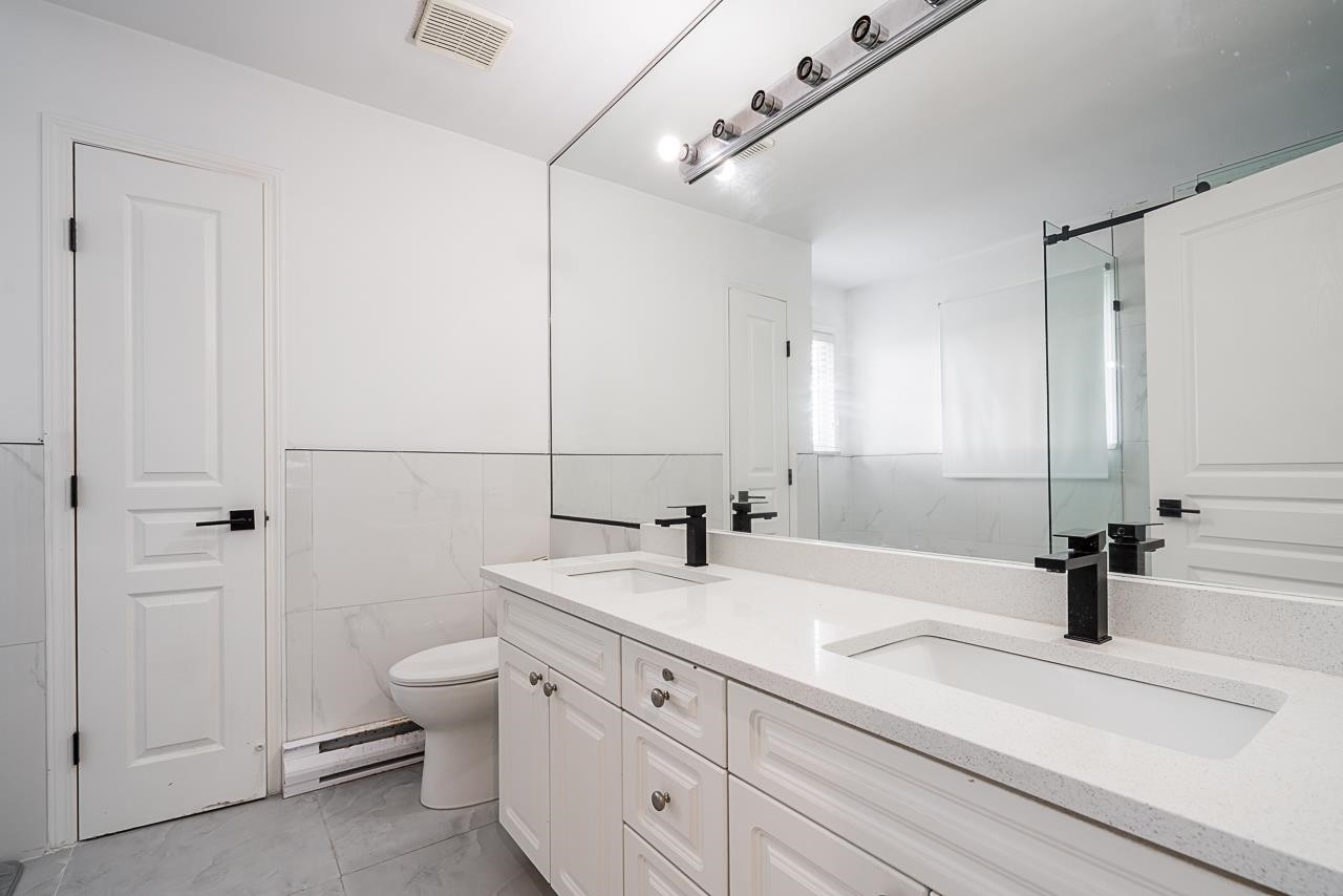 









14616


75a

Avenue,
Surrey,




BC
V3S 8Y5

