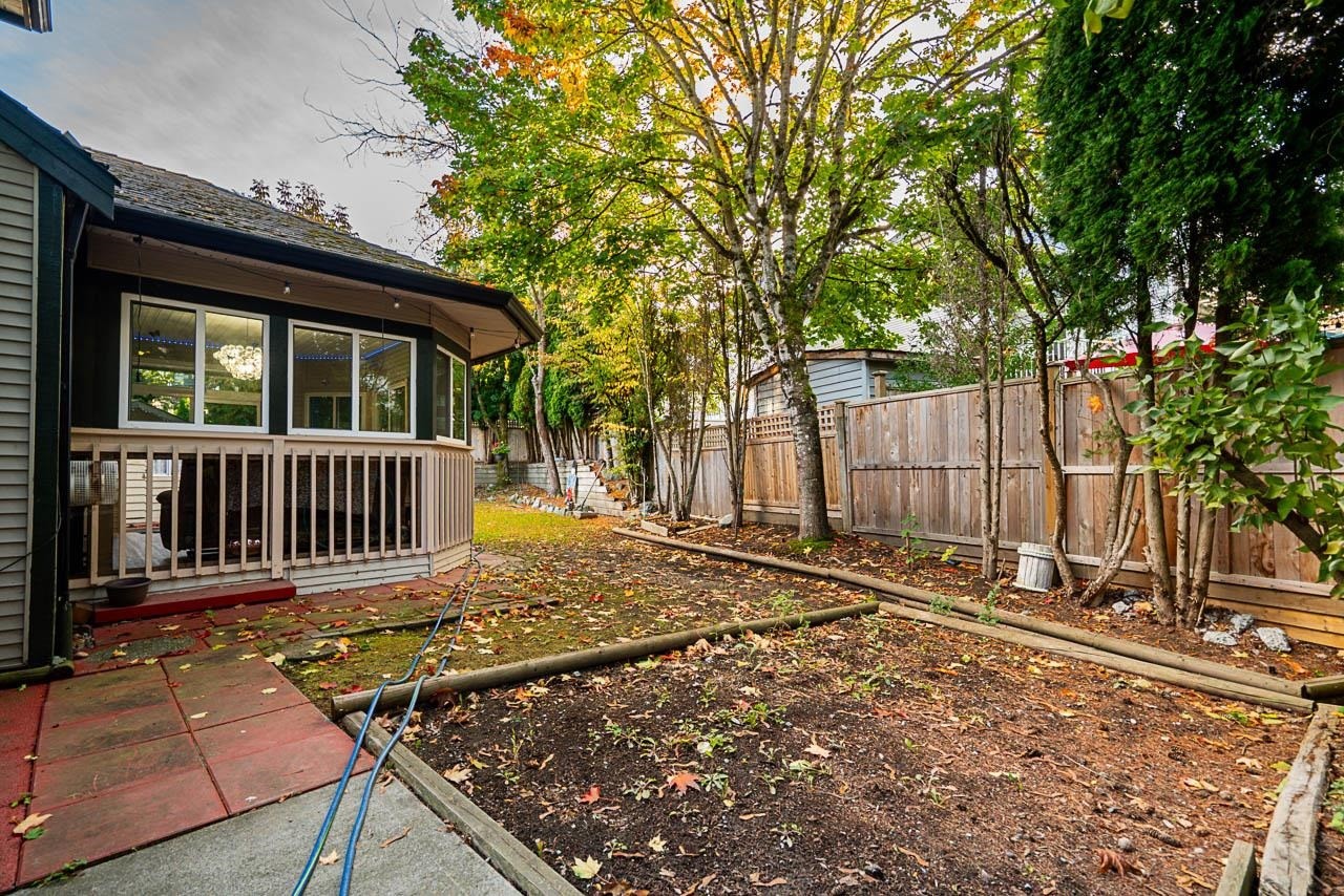 









14616


75a

Avenue,
Surrey,




BC
V3S 8Y5

