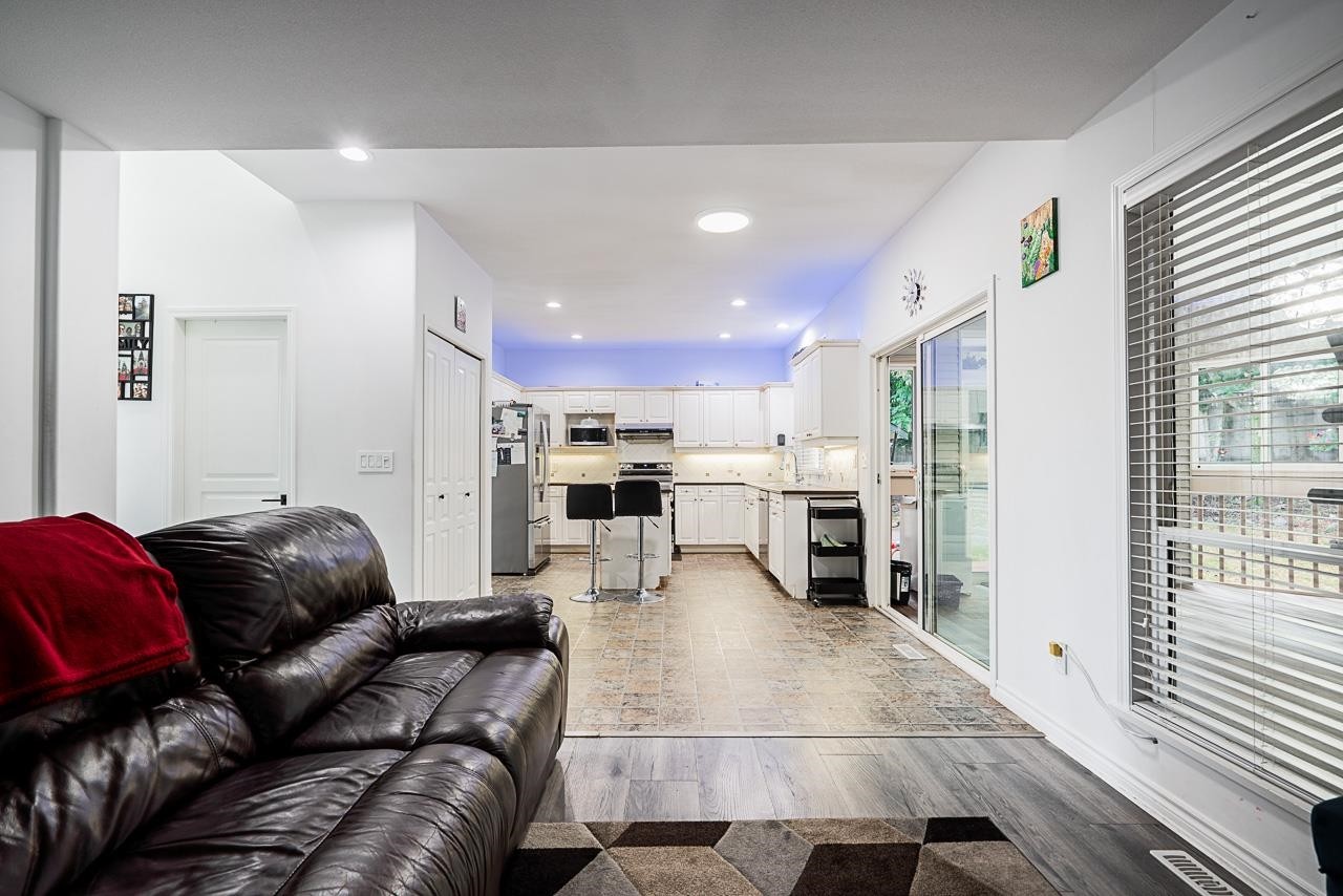 









14616


75a

Avenue,
Surrey,




BC
V3S 8Y5

