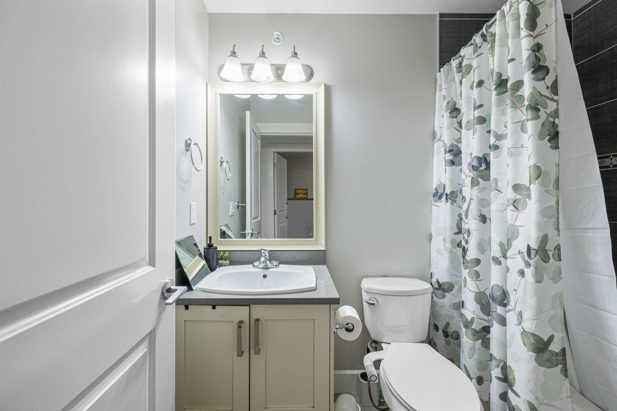 









27234


30

Avenue, 4,
Langley,




BC
V4W 3J6

