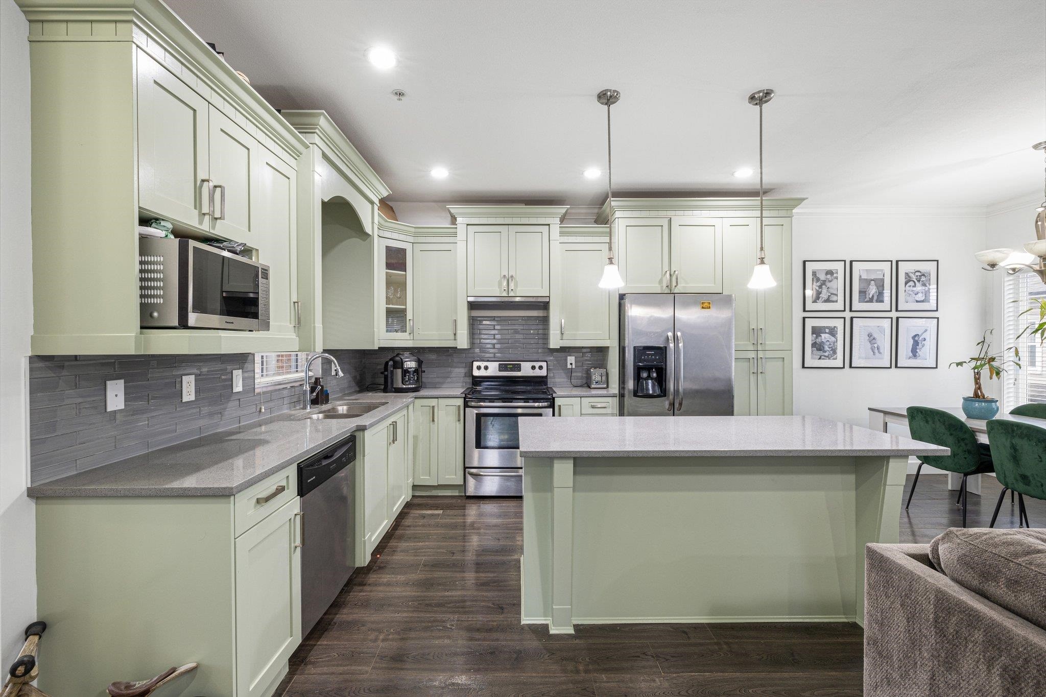 









27234


30

Avenue, 4,
Langley,




BC
V4W 3J6

