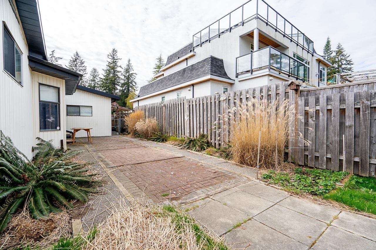 









1766


139

Street,
Surrey,




BC
V4A 4G7

