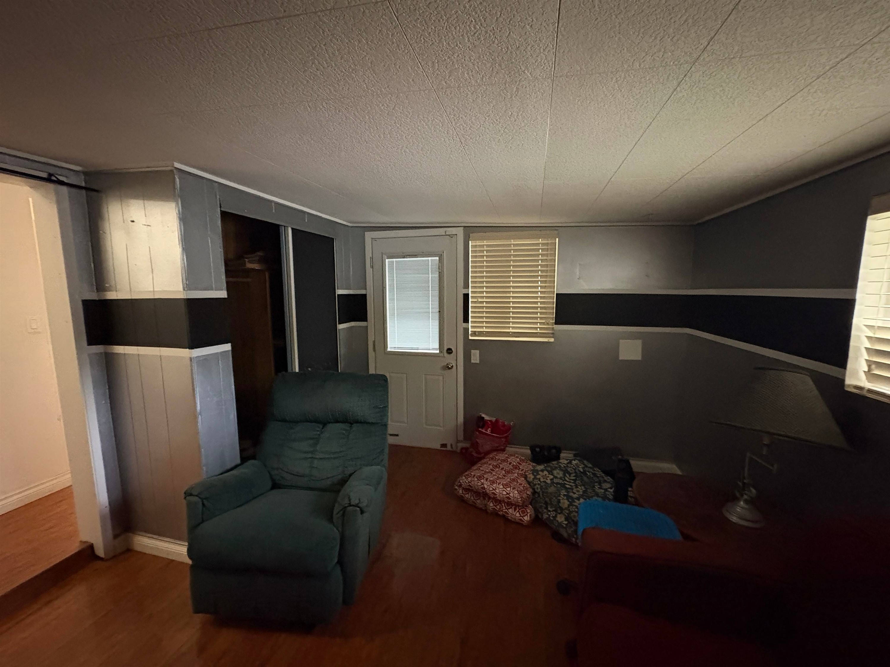 









7790


King George

Boulevard, 136,
Surrey,




BC
V3W 5Y4

