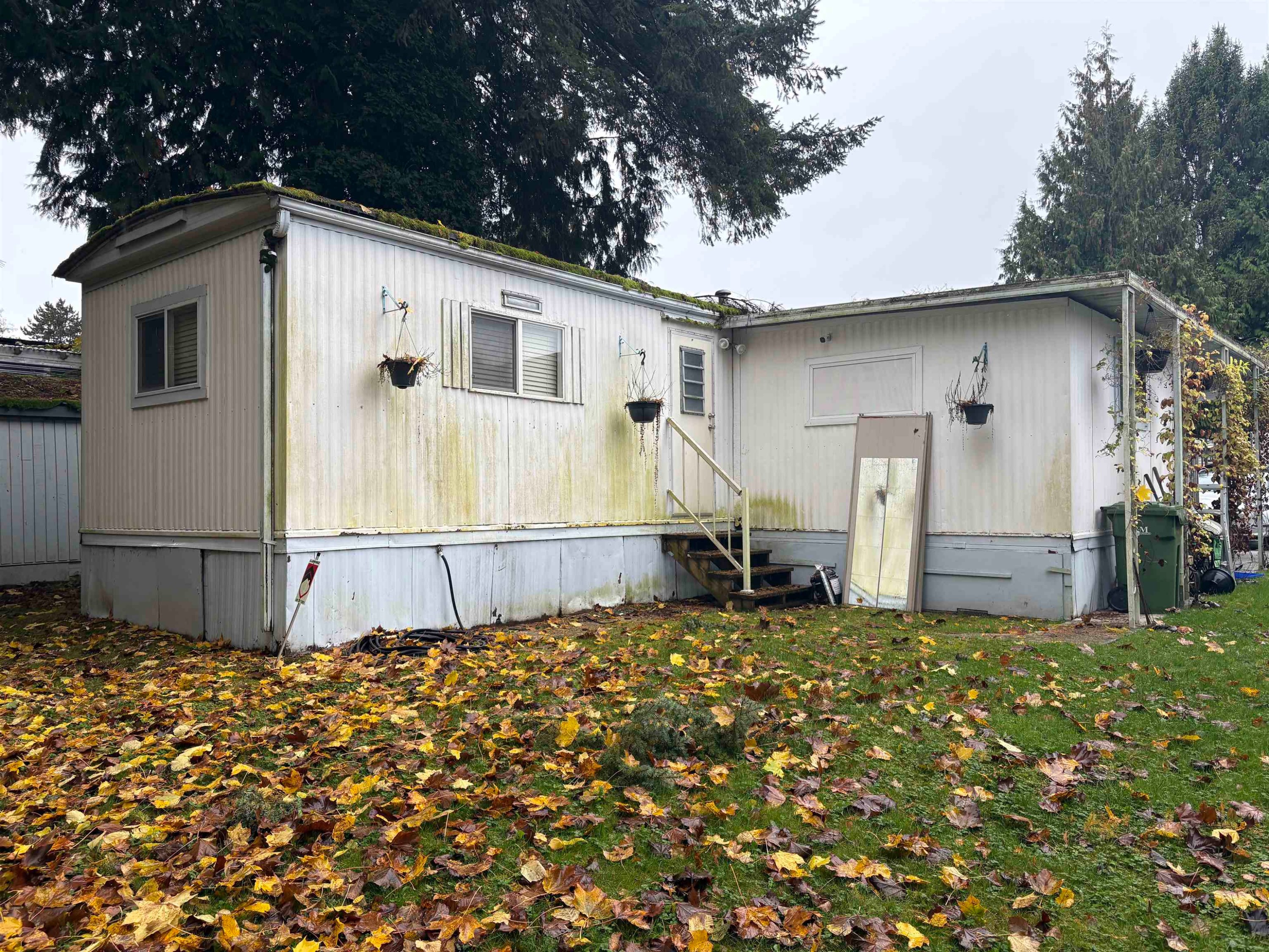 









7790


King George

Boulevard, 136,
Surrey,




BC
V3W 5Y4

