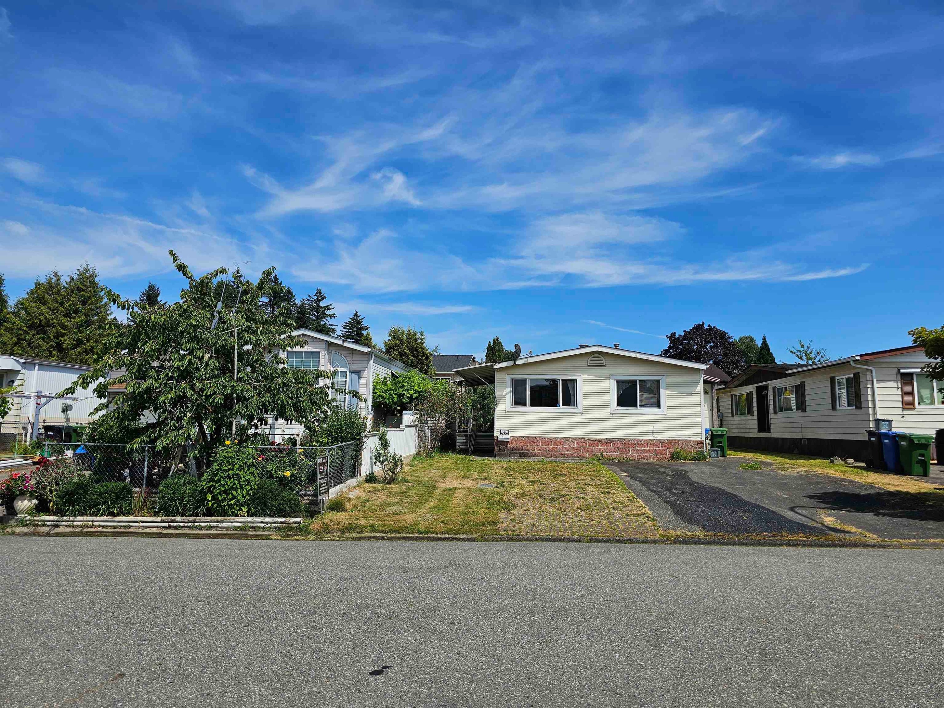 









1895


Shore

Crescent,
Abbotsford,




BC
V2S 5H1

