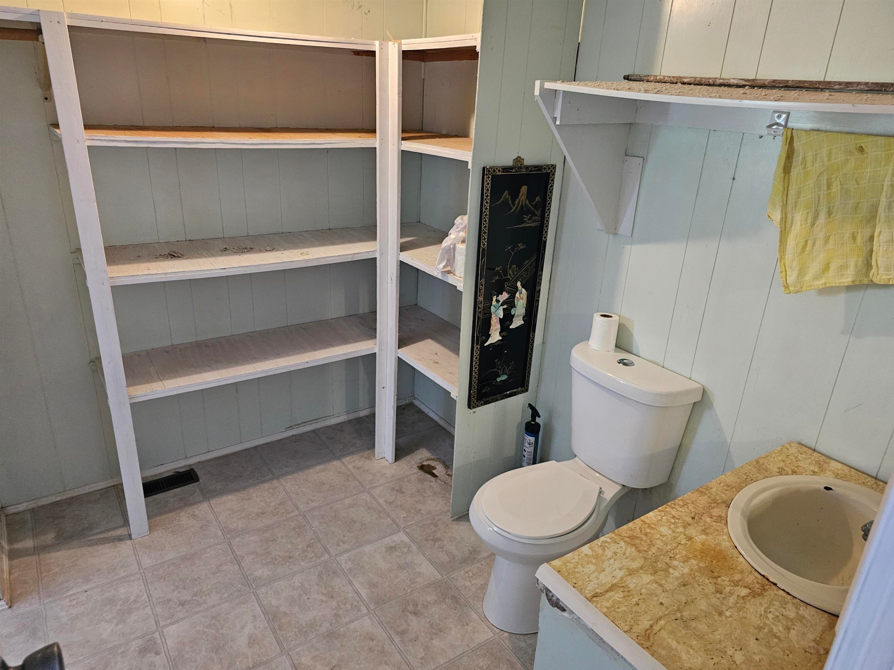 









1895


Shore

Crescent,
Abbotsford,




BC
V2S 5H1

