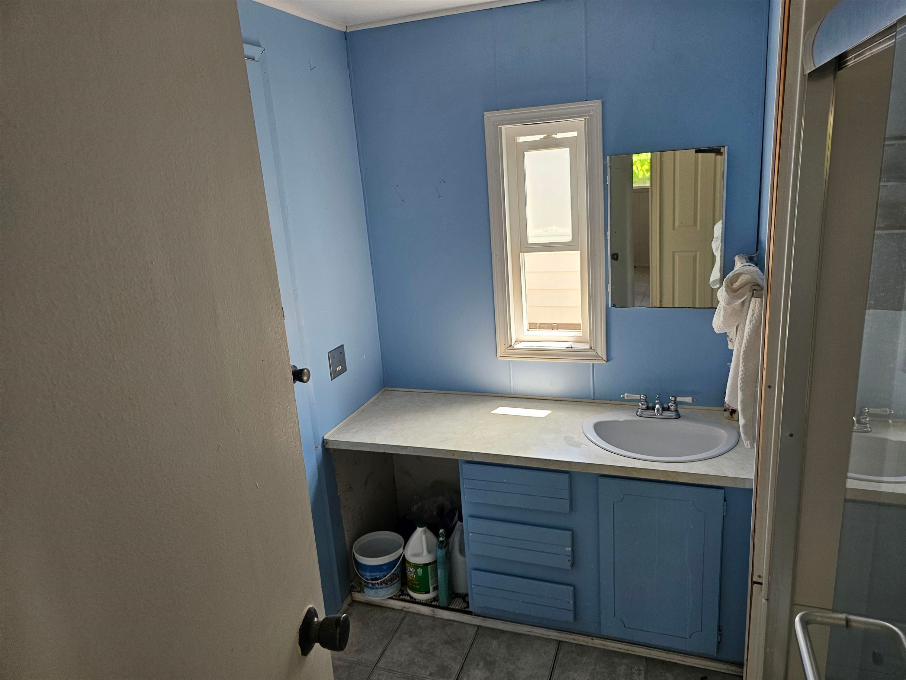 









1895


Shore

Crescent,
Abbotsford,




BC
V2S 5H1

