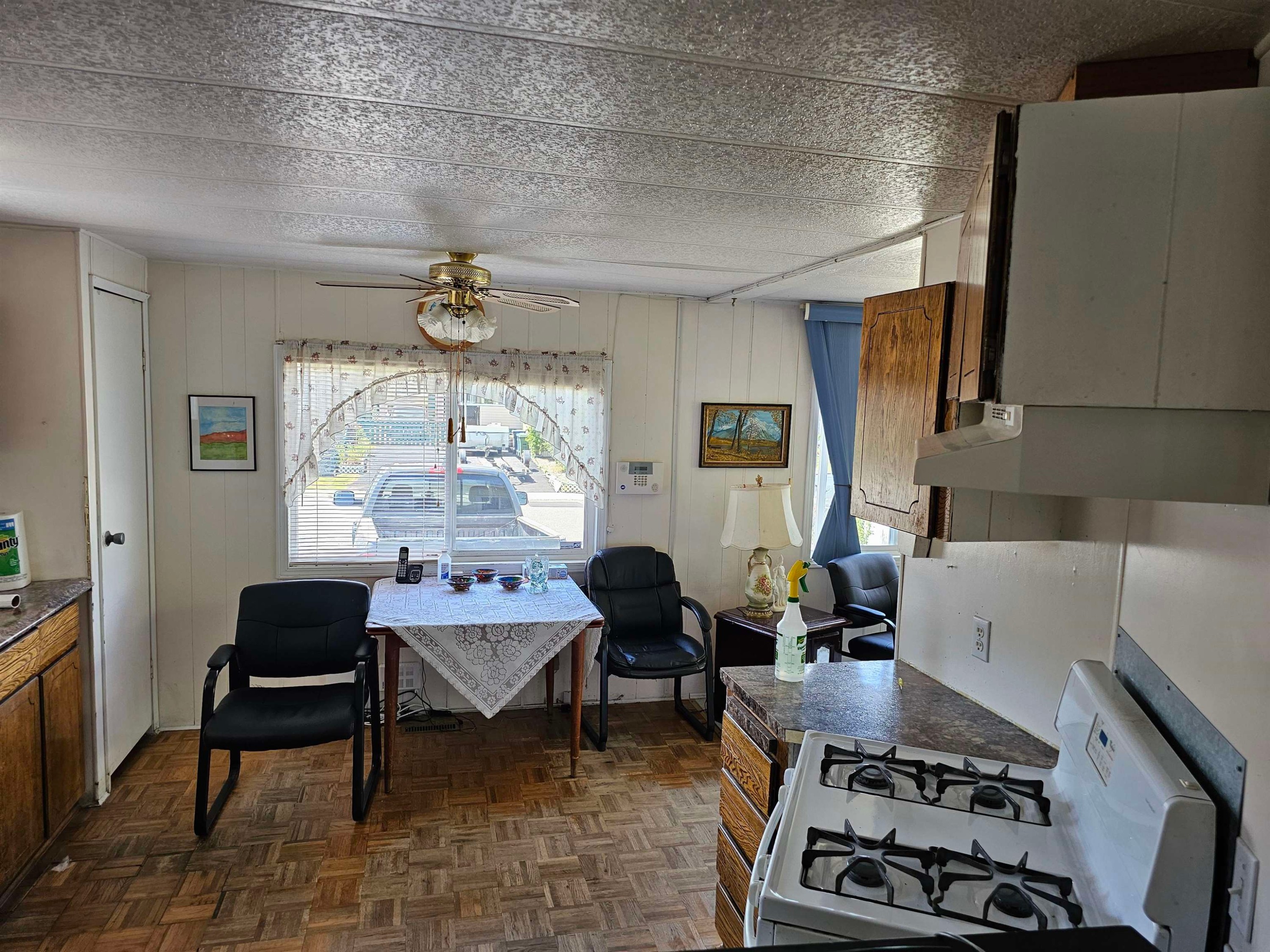 









1895


Shore

Crescent,
Abbotsford,




BC
V2S 5H1

