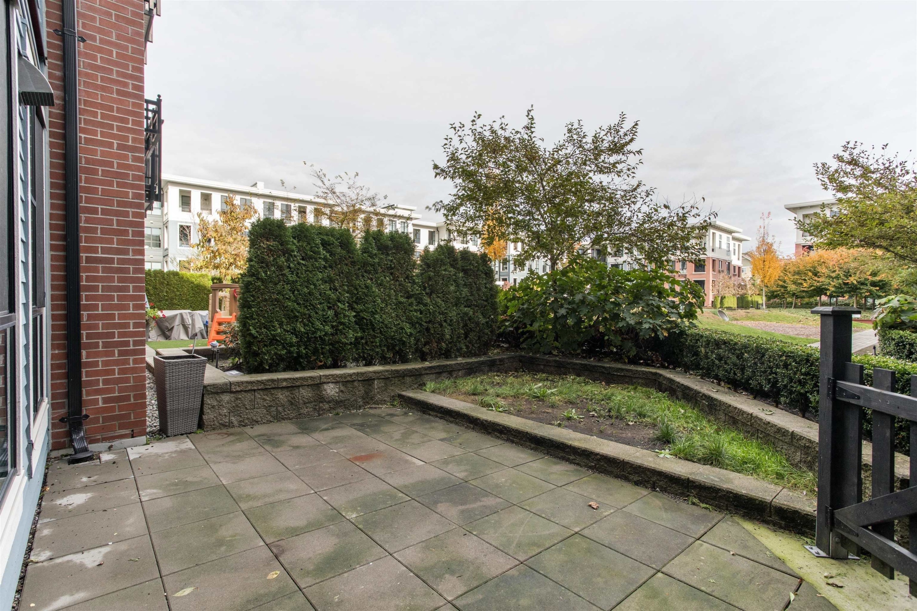 









15137


33

Avenue, 106,
Surrey,




BC
V3Z 0Y1

